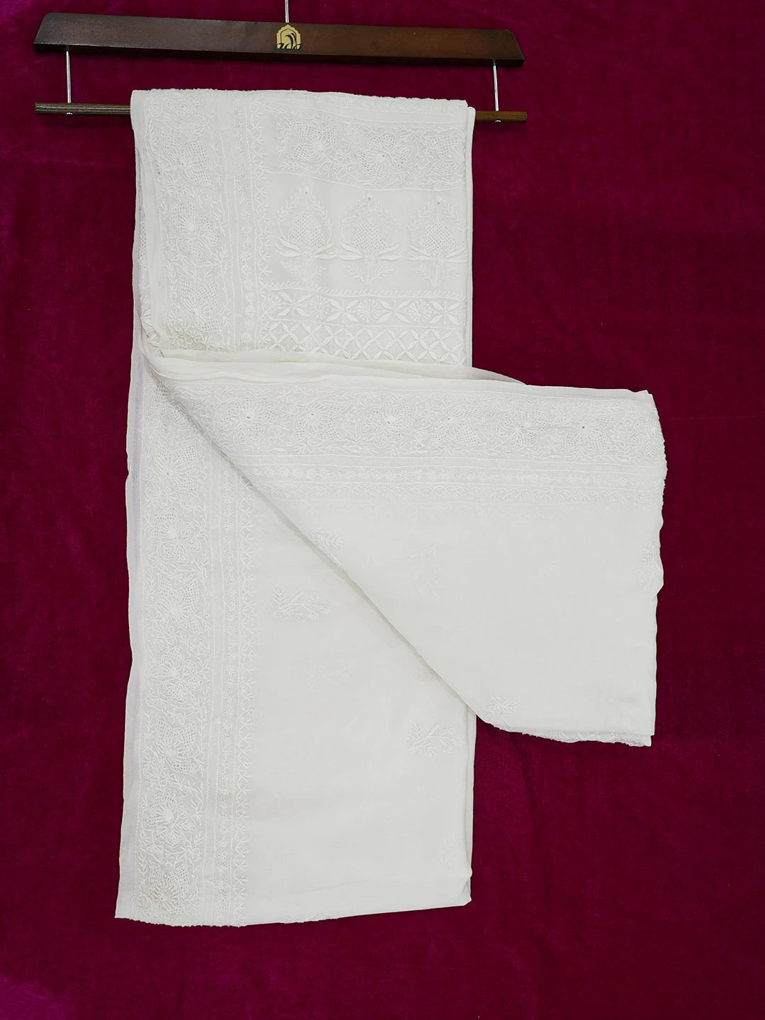 Ada Hand Embroidered Off White Pure Georgette Lucknowi Chikankari Saree With Blouse 01A576557