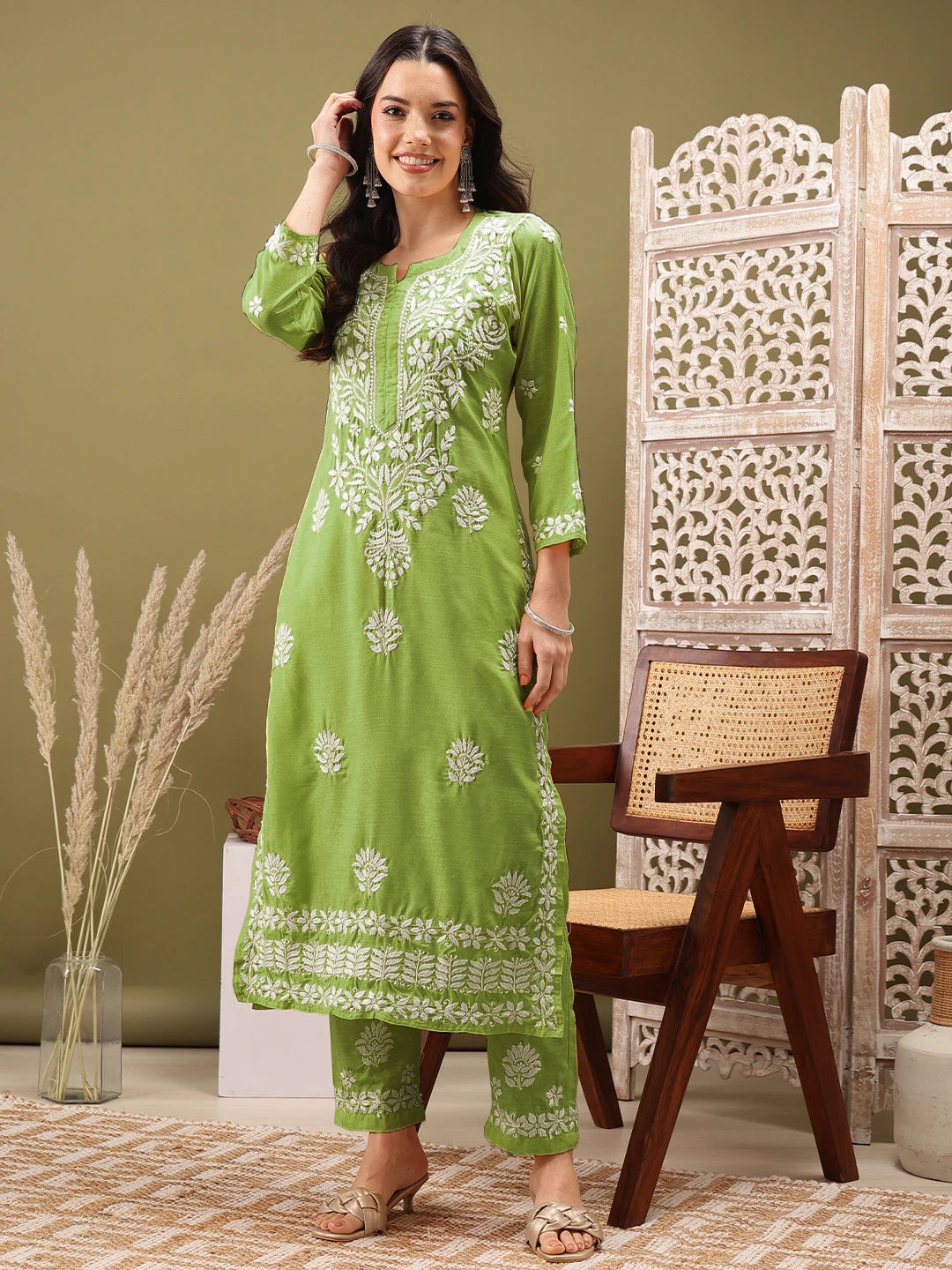 Ada Hand Embroidered Liril Green Cotton Lucknowi Chikankari Co-Ord Set A811273