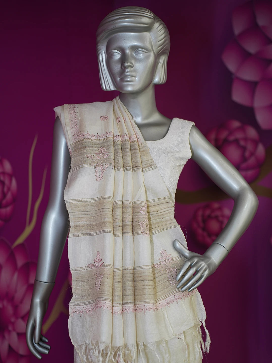 Ada Hand Embroidered Cream Silk Lucknowi Chikankari Saree/Blouse with Muqaish Work 01A338881