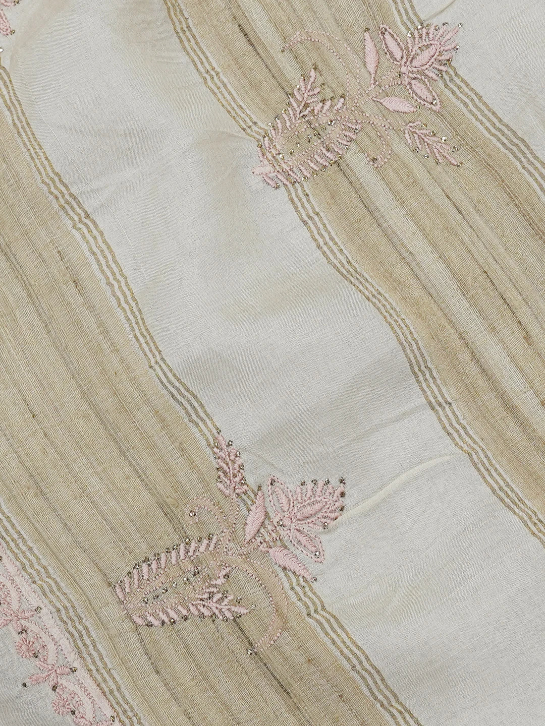 Ada Hand Embroidered Cream Silk Lucknowi Chikankari Saree/Blouse with Muqaish Work 01A338881