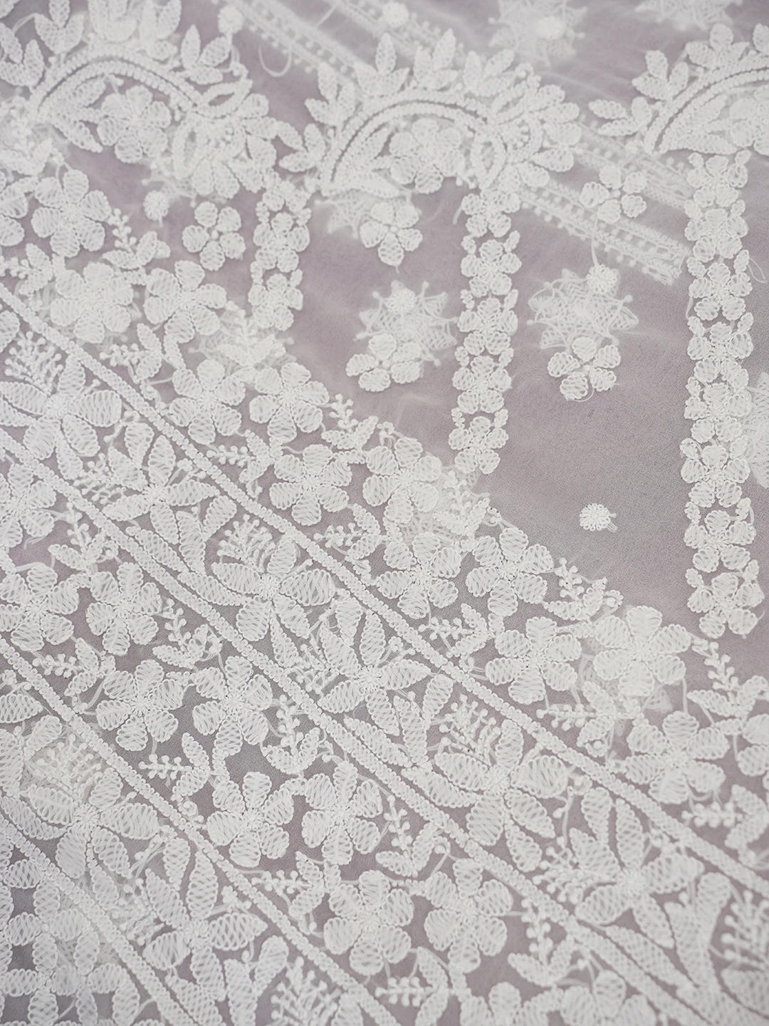 Ada Hand Embroidered White Georgette Lucknowi Chikankari Saree With Blouse 01A569938