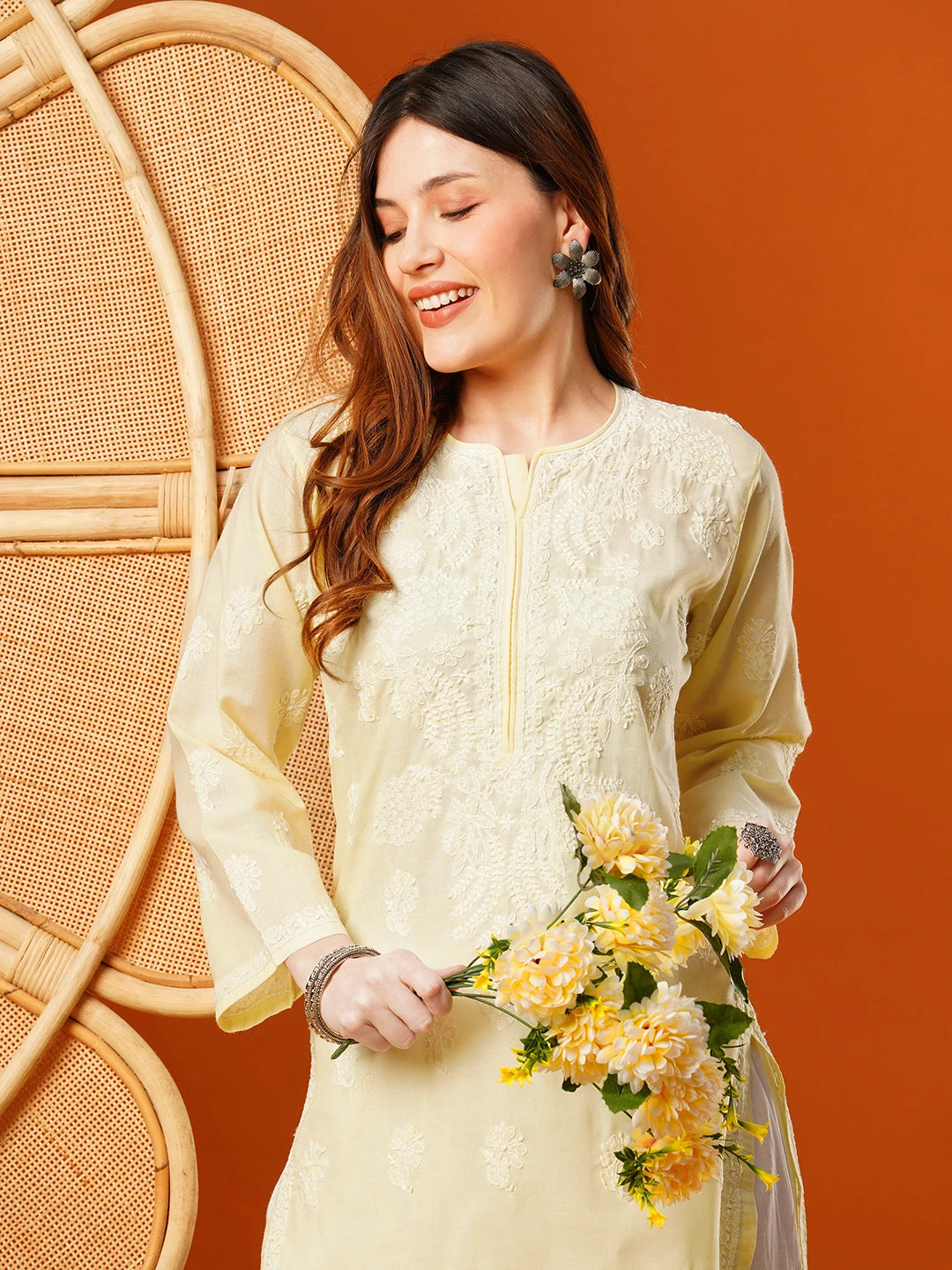 Ada Hand Embroidered Cream Cotton Lucknowi Chikankari Straight Kurta A411629