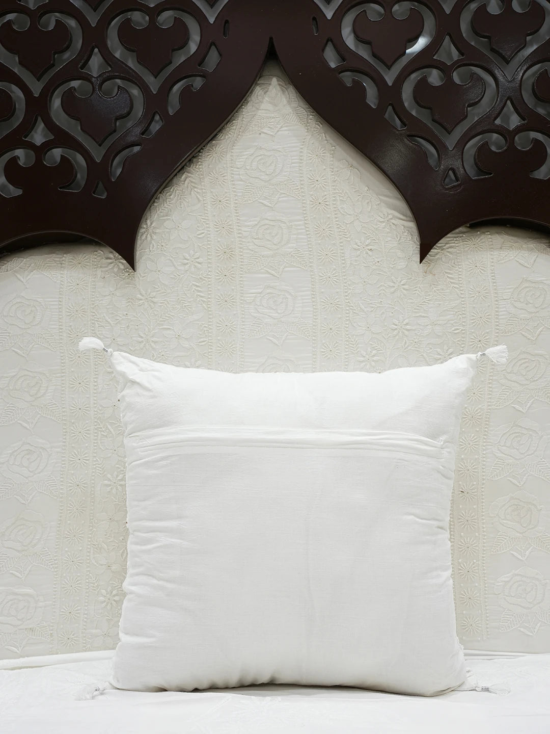 Ada Hand Embroidered White Cotton Lucknowi Chikankari Cushion Cover With Muqaish Work 01A586227