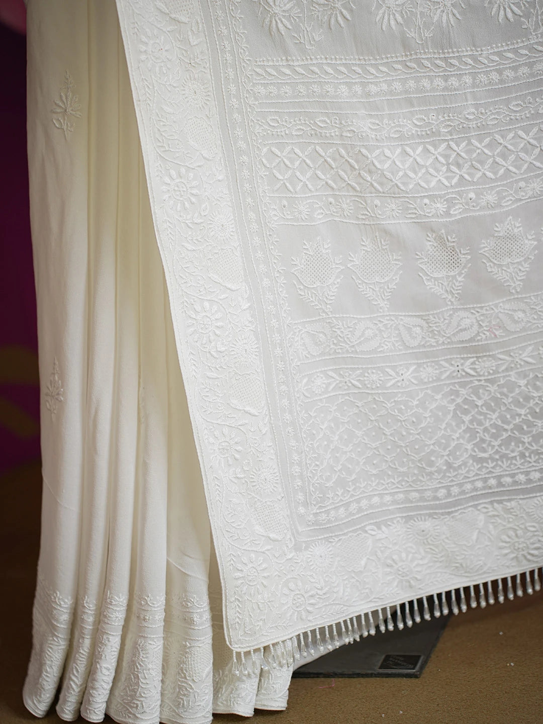 Ada Hand Embroidered Ivory White Pure Georgette Lucknowi Chikankari Saree With Blouse 01A553555