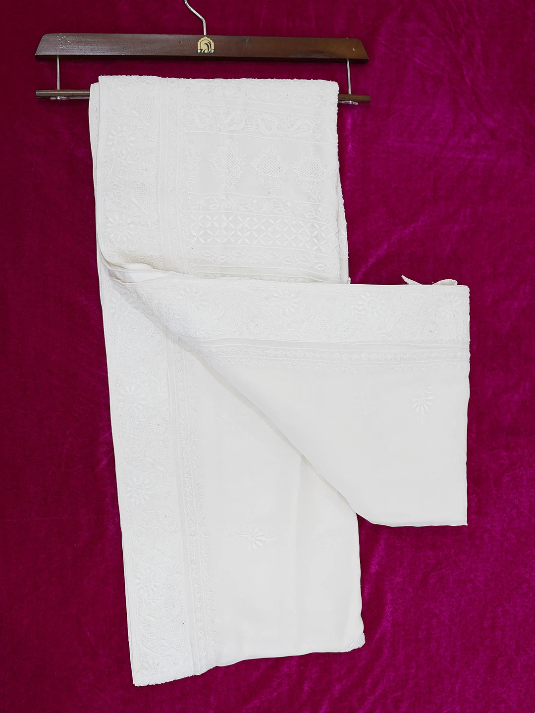 Ada Hand Embroidered Ivory White Pure Georgette Lucknowi Chikankari Saree With Blouse 01A553555
