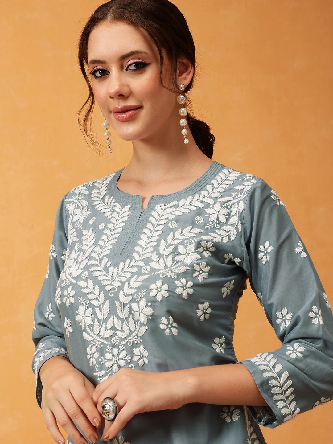 Ada Hand Embroidered Grey Muslin Lucknowi Chikankari Short Kurti A911427