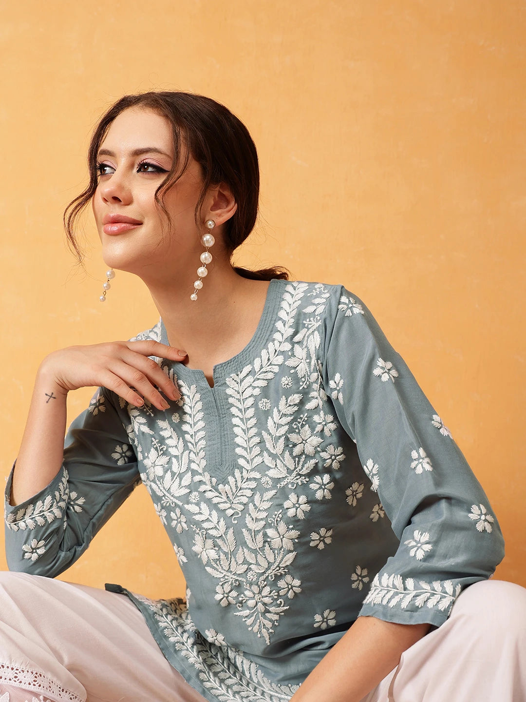 Ada Hand Embroidered Grey Muslin Lucknowi Chikankari Short Kurti A911427