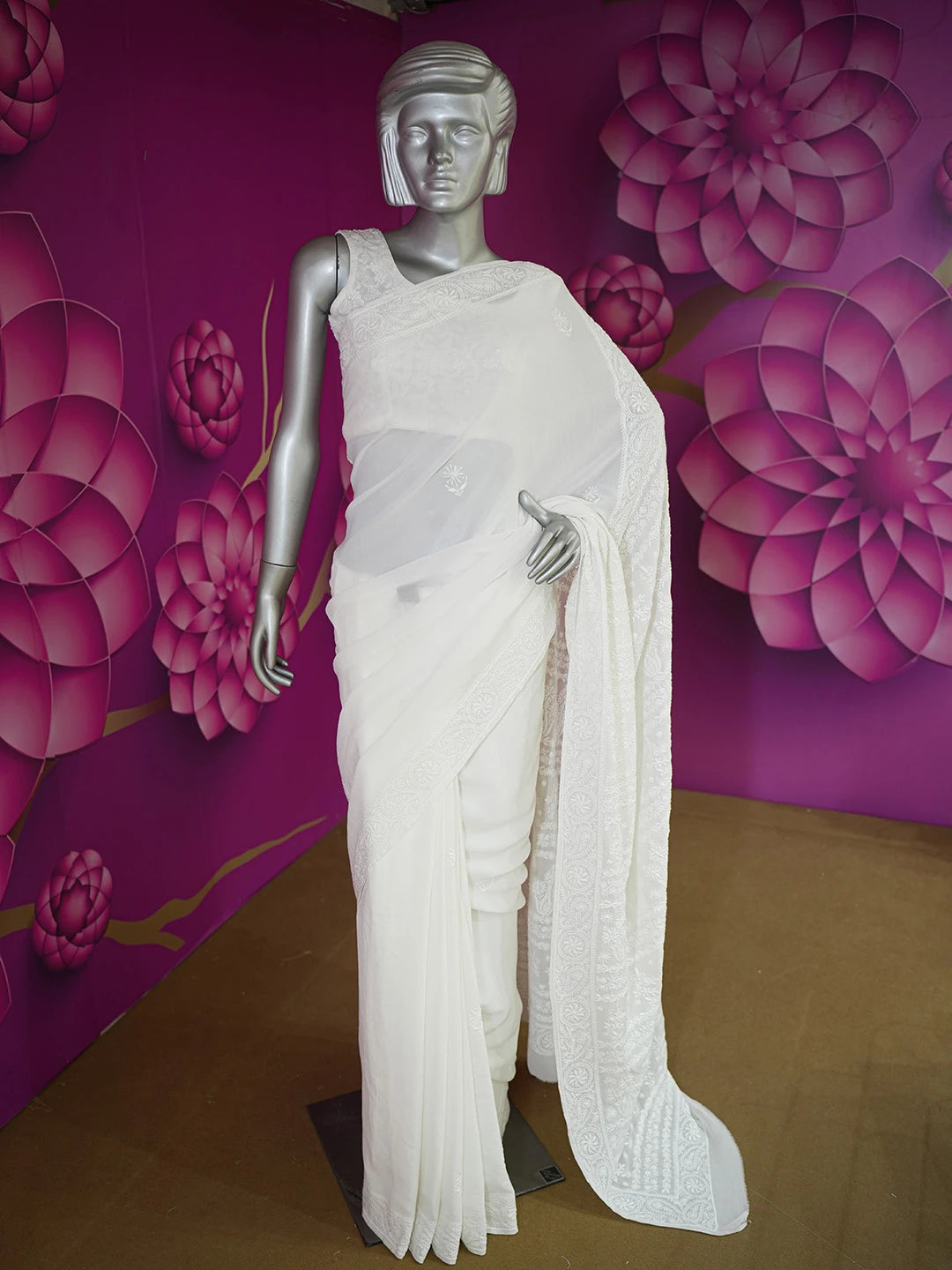 Ada Hand Embroidered White Pure Georgette Lucknowi Chikankari Saree With Blouse 01A555935