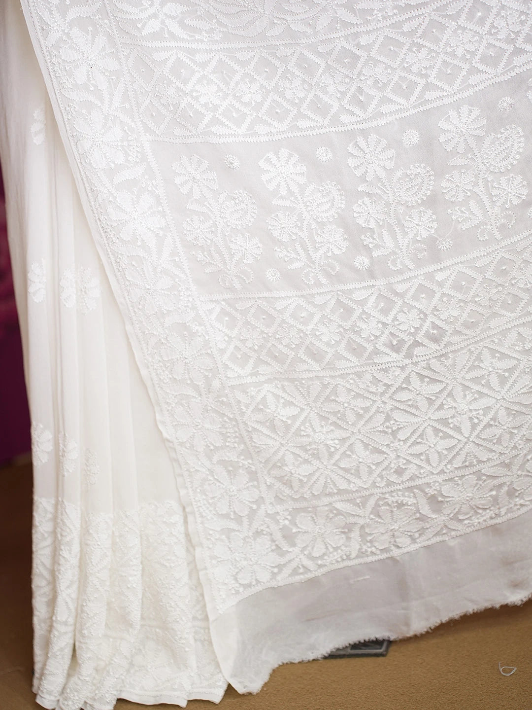 Ada Hand Embroidered White Pure Georgette Lucknowi Chikankari Saree With Blouse 01A604447