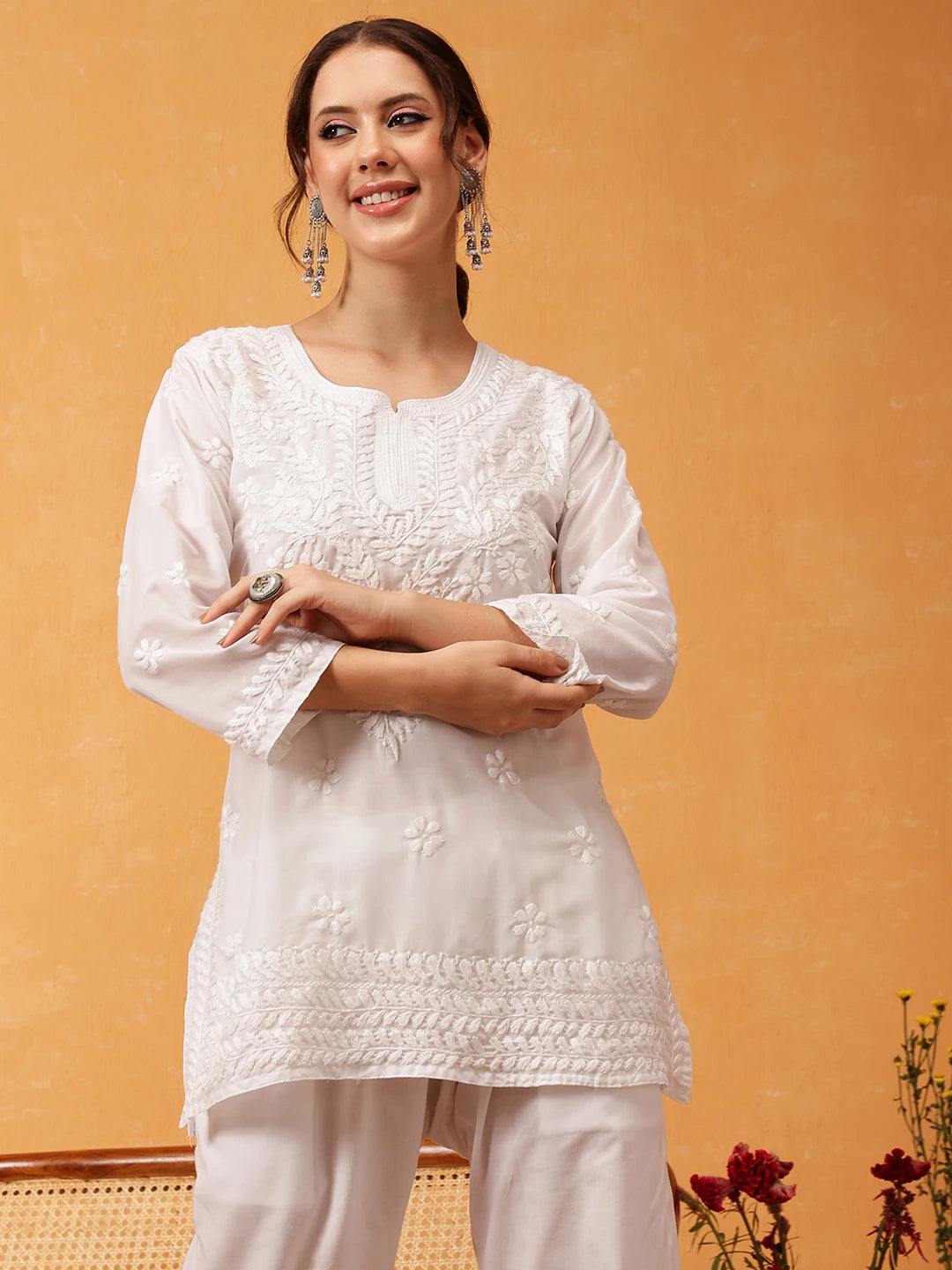 Ada Hand Embroidered White Muslin Lucknowi Chikankari Short Kurti A911425