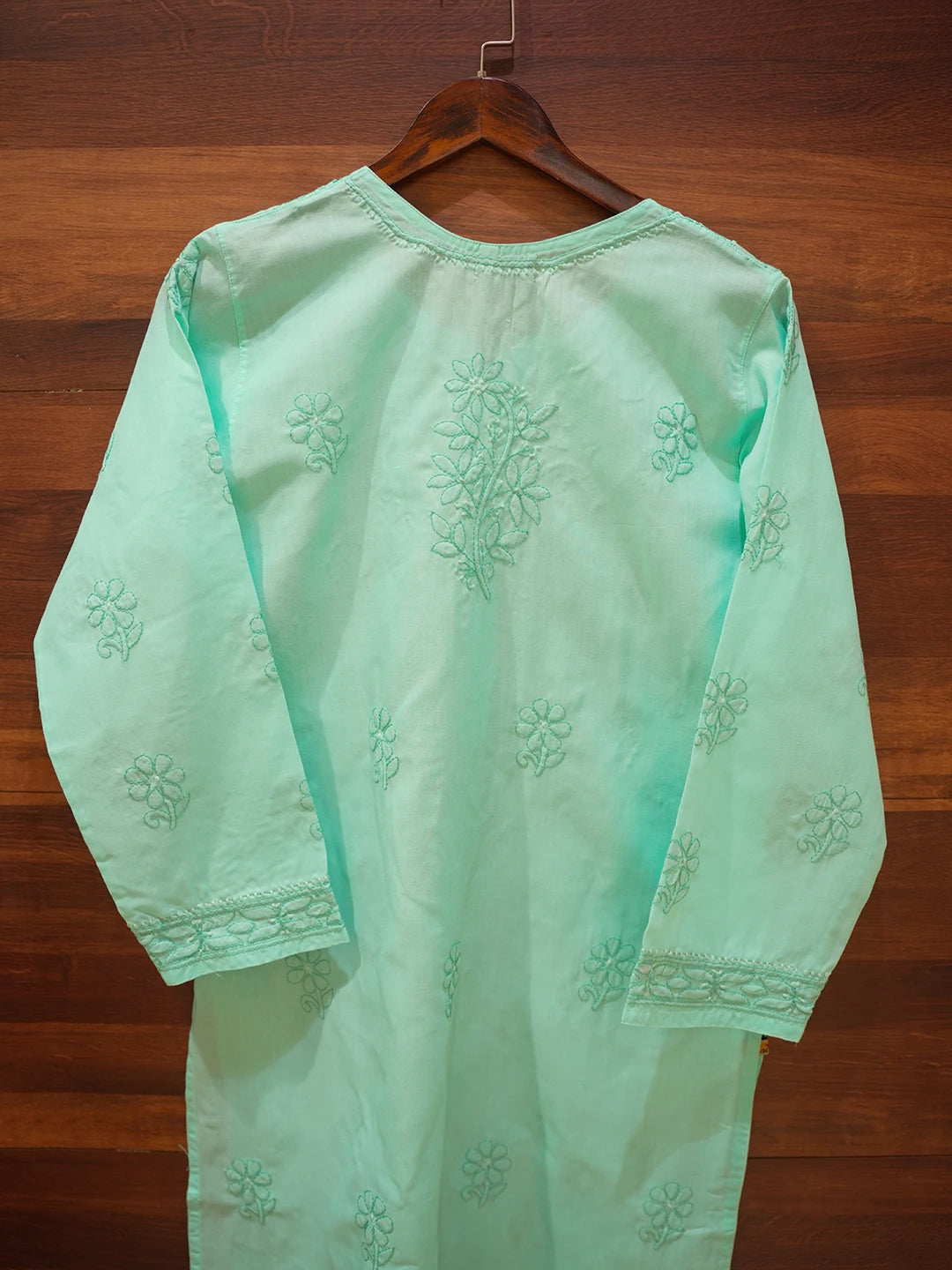 Ada Hand Embroidered Sea Green Cotton Lucknowi Chikankari Straight Kurta A411622