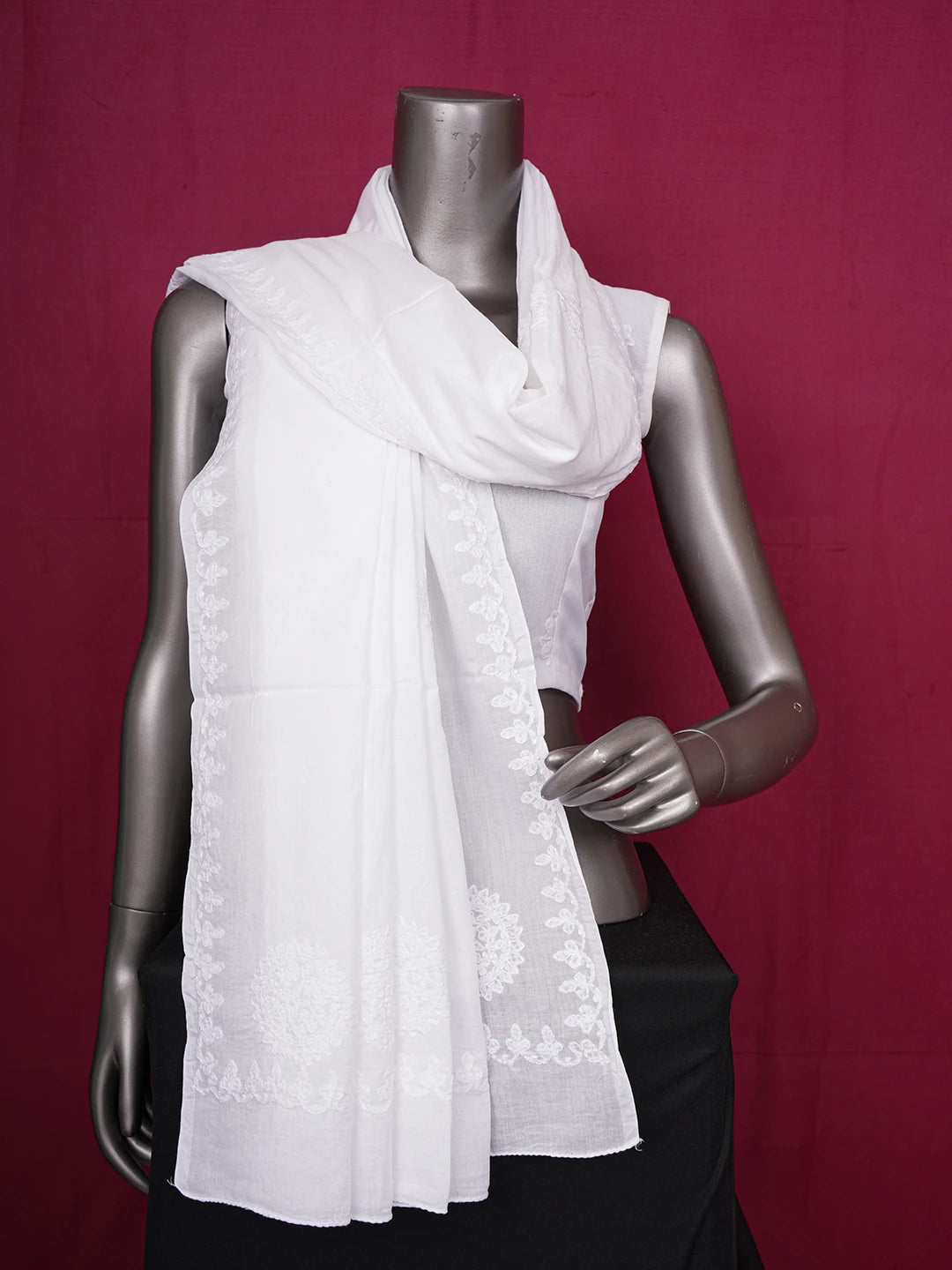 Ada Hand Embroidered White Cotton Lucknowi Chikankari Dupatta 01A597650