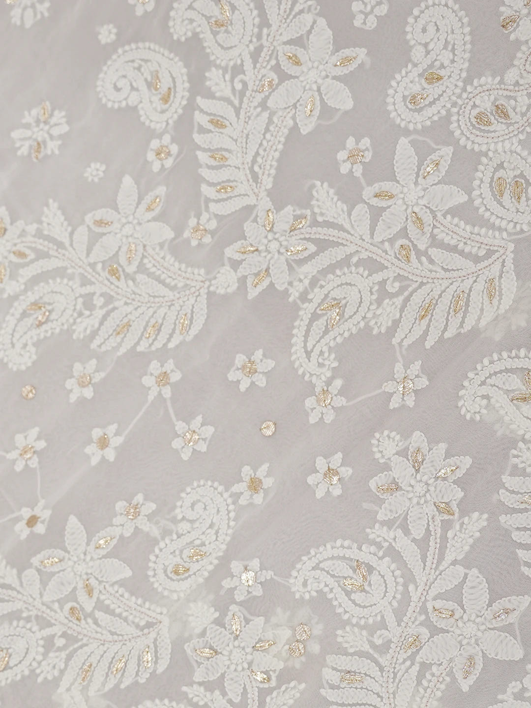 Ada Hand Embroidered White Viscose Georgette Lucknowi Chikankari Saree/Blouse With Gota Patti Work 01A627505