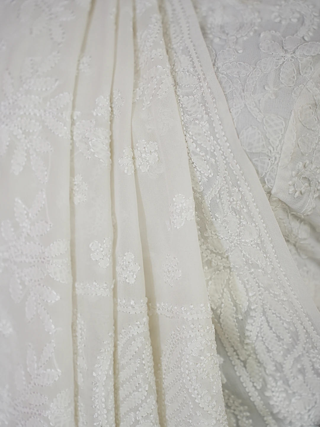 Ada Hand Embroidered White Pure Georgette Lucknowi Chikankari Saree With Blouse 01A626503