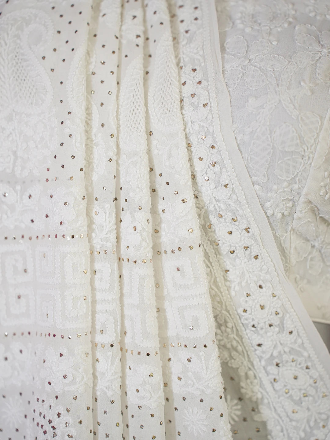 Ada Hand Embroidered Off White Pure Georgette Lucknowi Chikankari Saree/Blouse with Muqaish Work 01A555934