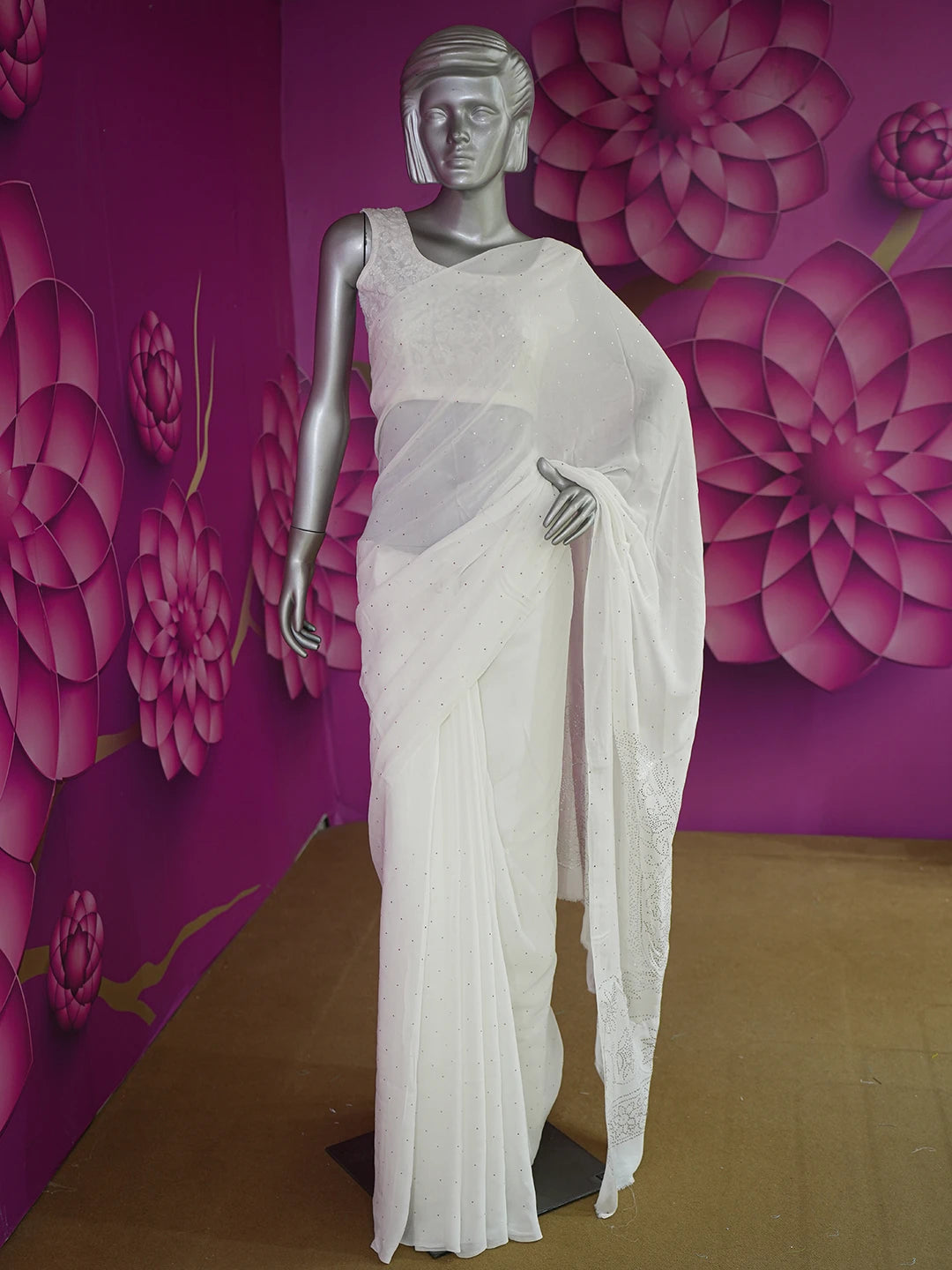 Ada Hand Embroidered White Viscose Georgette Lucknowi Chikankari Saree/Blouse with Muqaish Work 01A257765