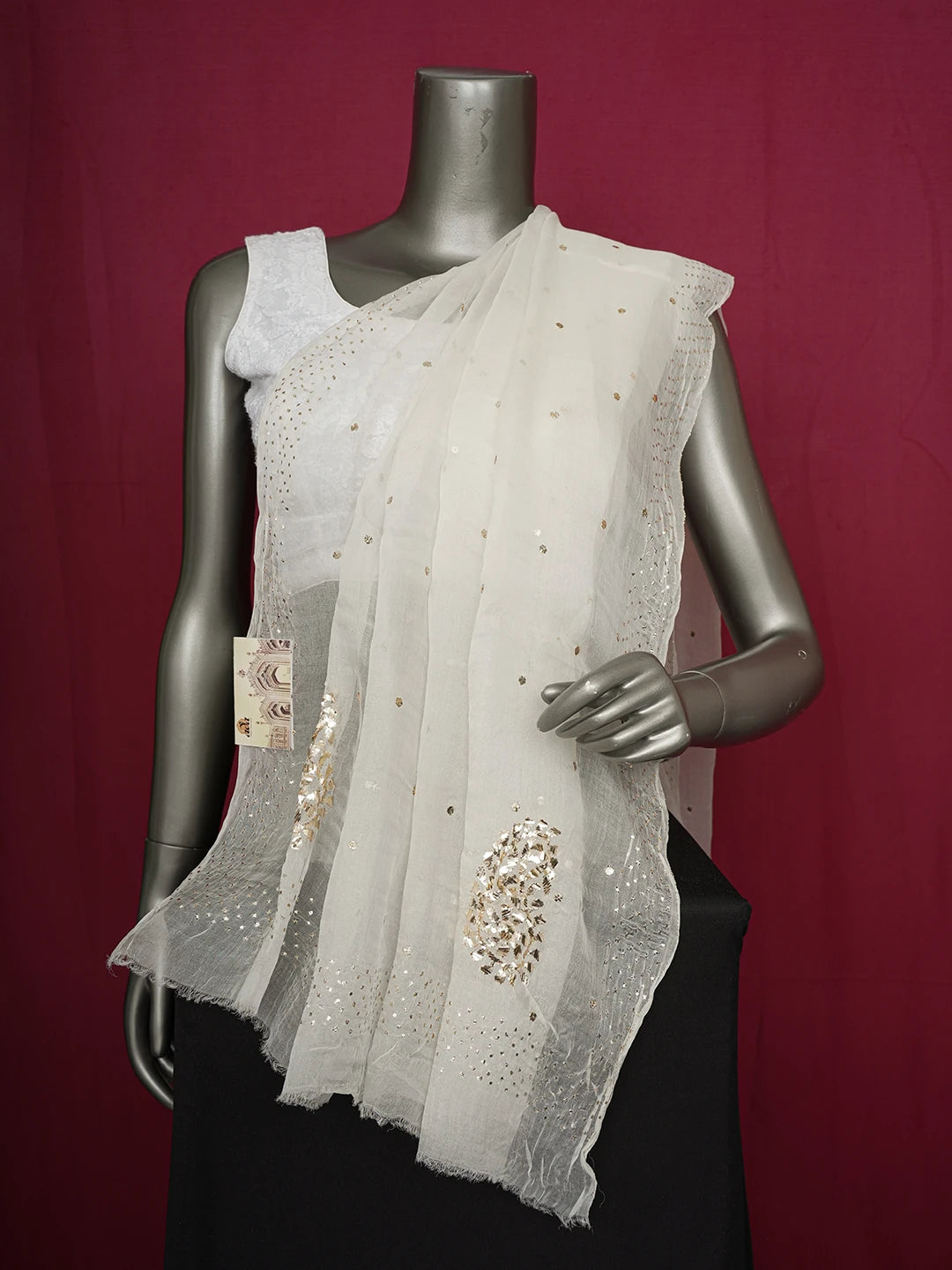 Ada Hand Embroidered White Organza Lucknowi Chikankari Dupatta With Mukaish Work 01A578015