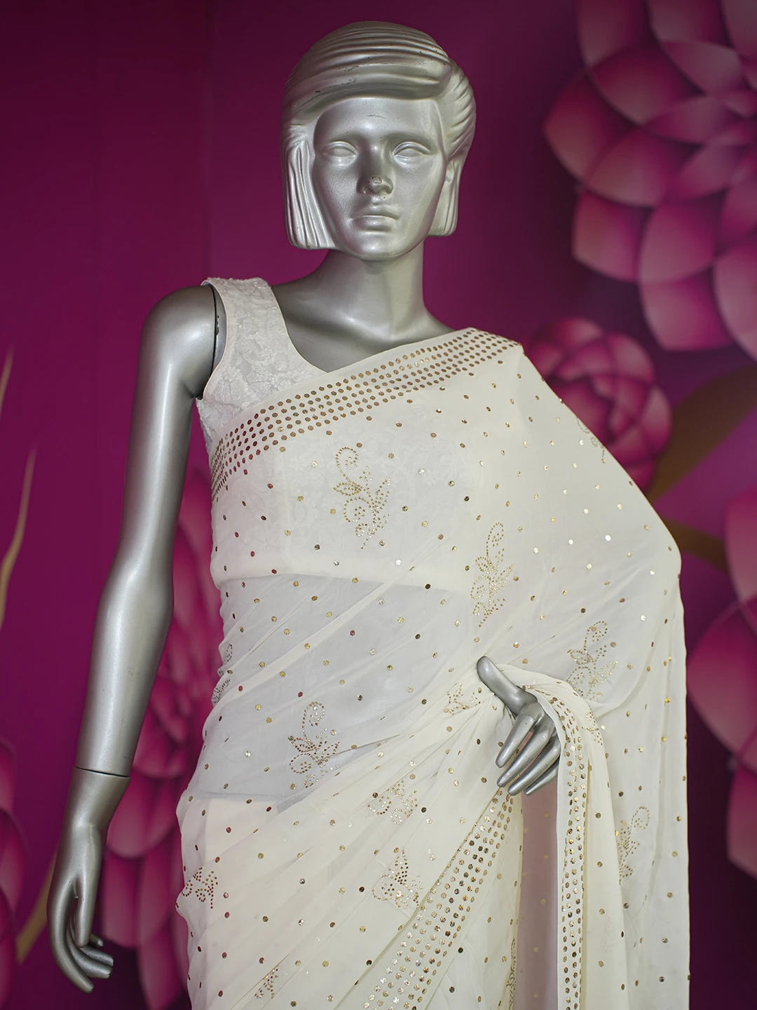 Ada Hand Embroidered Off White Pure Georgette Lucknowi Chikankari Saree/Blouse with Muqaish Work 01A395111
