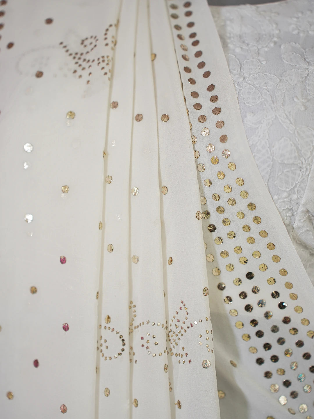 Ada Hand Embroidered Off White Pure Georgette Lucknowi Chikankari Saree/Blouse with Muqaish Work 01A395111