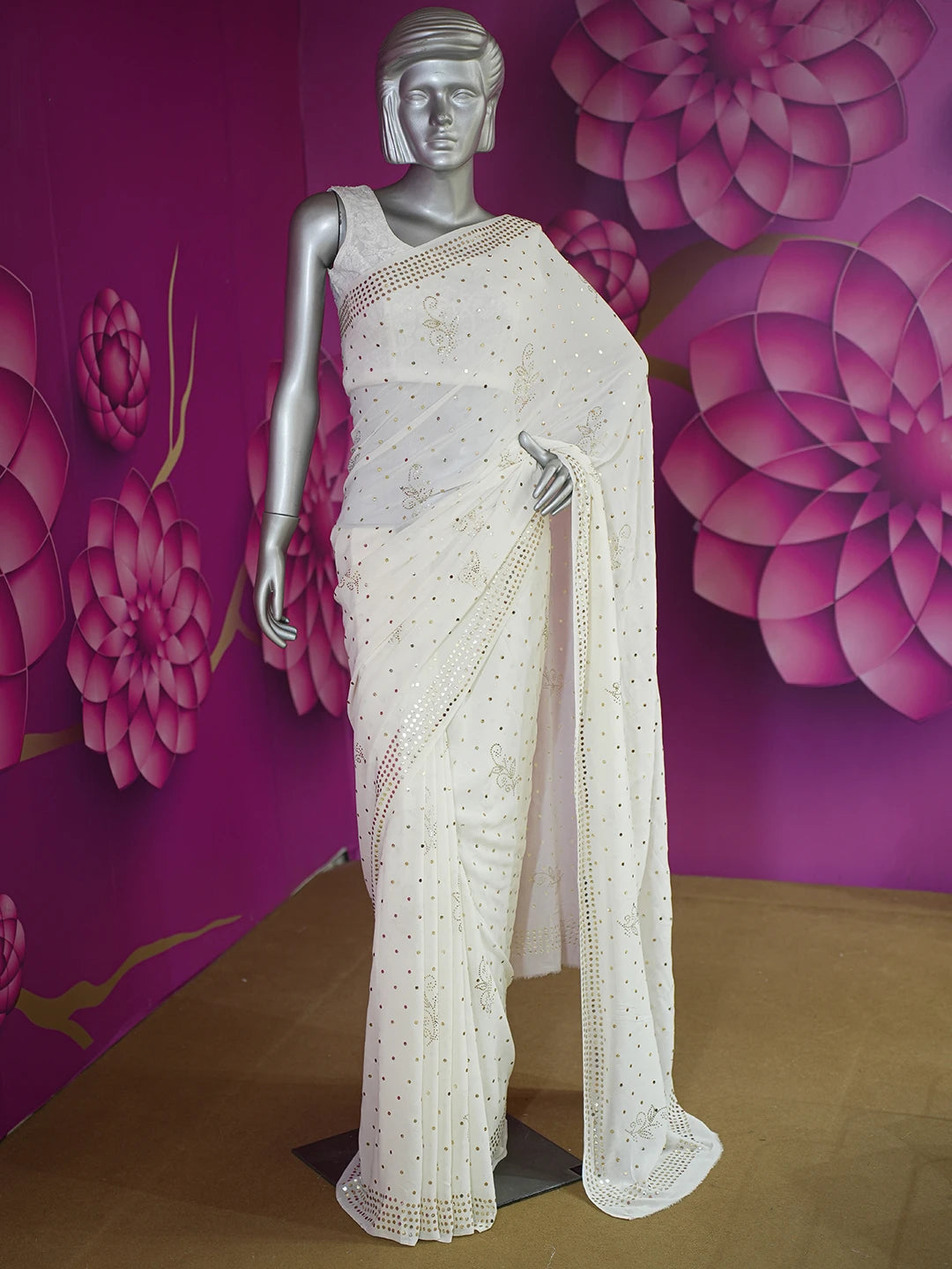 Ada Hand Embroidered Off White Pure Georgette Lucknowi Chikankari Saree/Blouse with Muqaish Work 01A395111
