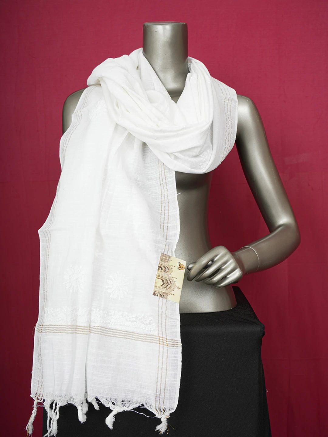 Ada Hand Embroidered White Cotton Lucknowi Chikankari Dupatta 01A627868
