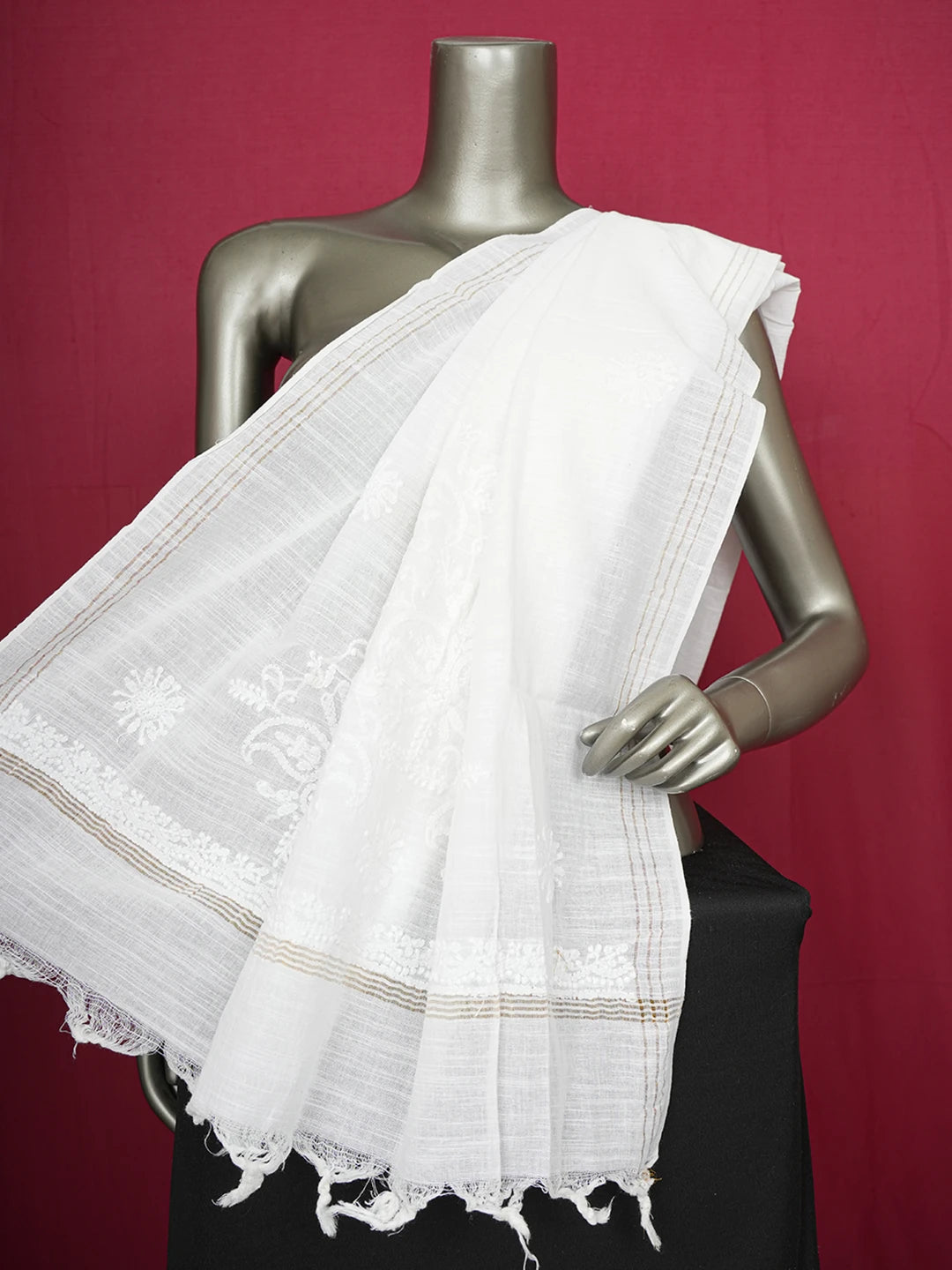 Ada Hand Embroidered White Cotton Lucknowi Chikankari Dupatta 01A627868