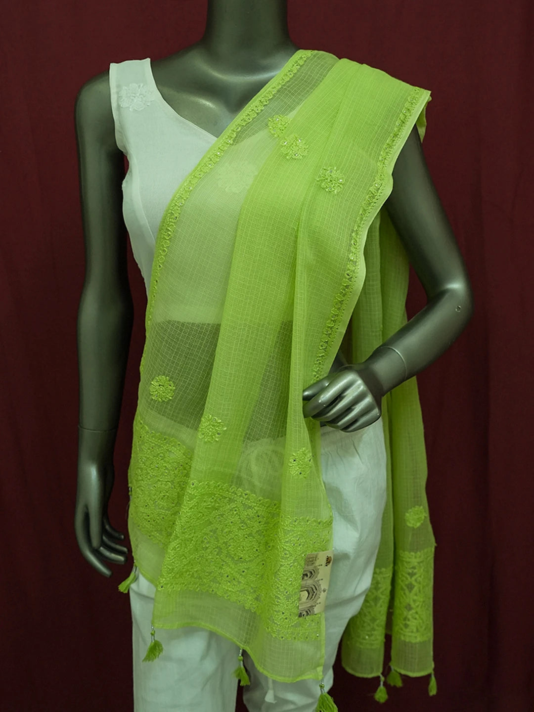 Ada Hand Embroidered Green Kota Lucknowi Chikankari Dupatta With Muqaish Work 01A641056