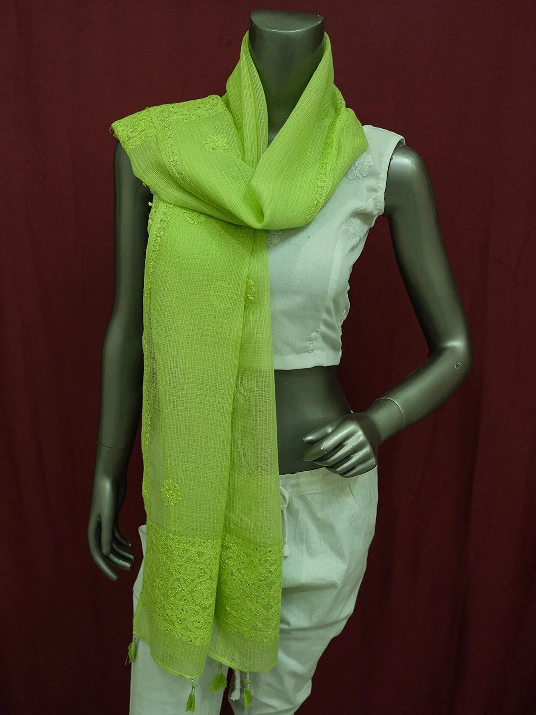 Ada Hand Embroidered Green Kota Lucknowi Chikankari Dupatta With Muqaish Work 01A641056