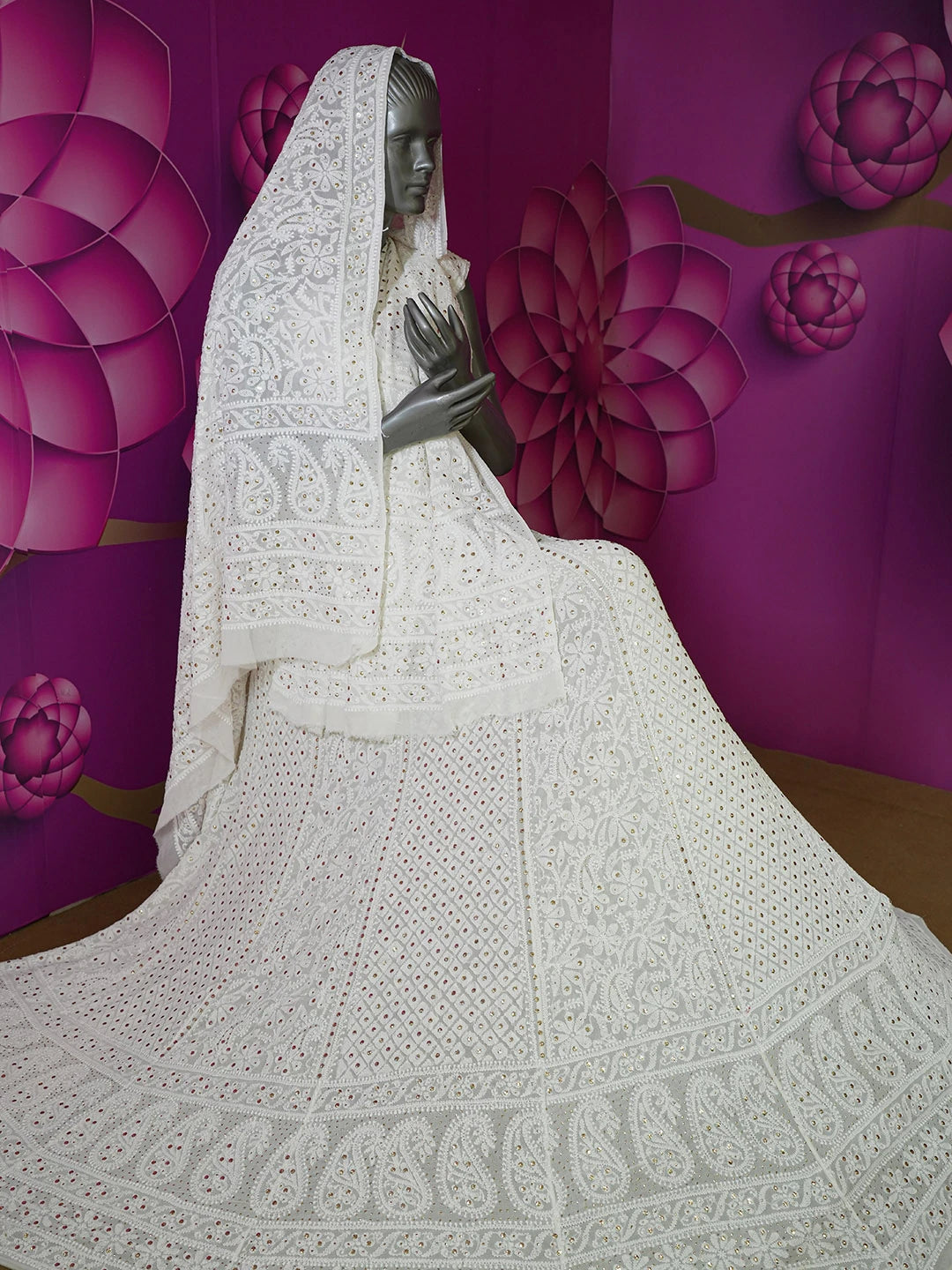Ada Hand Embroidered White Pure Georgette Lucknowi Chikankari Lehenga Set With Muqaish Work 01A598322