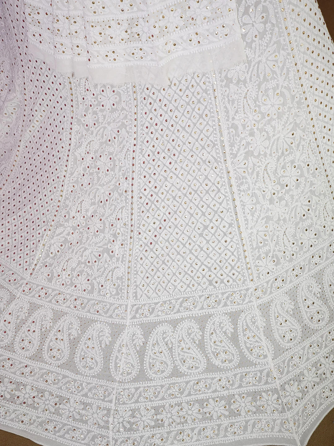 Ada Hand Embroidered White Pure Georgette Lucknowi Chikankari Lehenga Set With Muqaish Work 01A598322