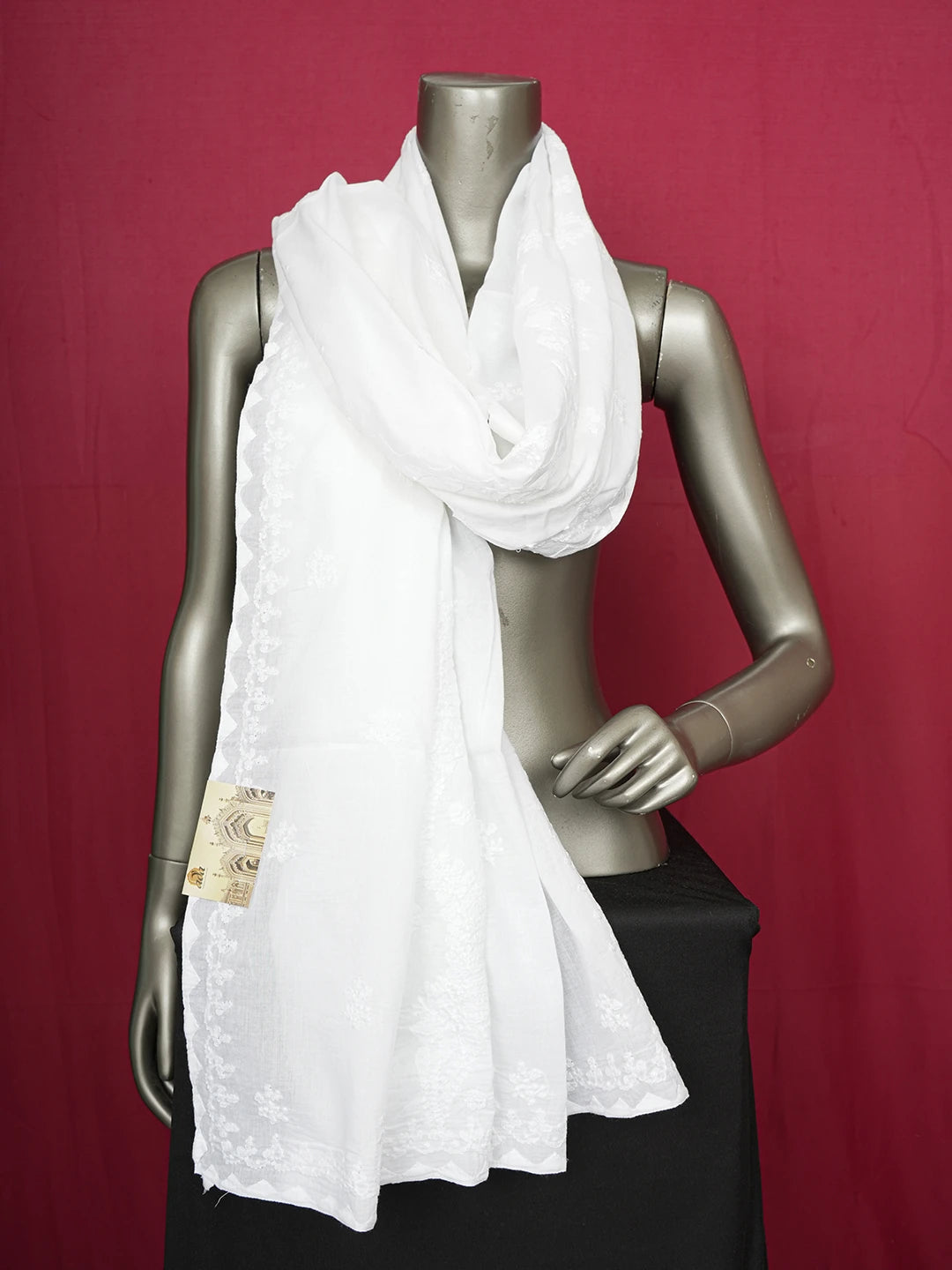 Ada Hand Embroidered White Cotton Lucknowi Chikankari Dupatta 01A627858