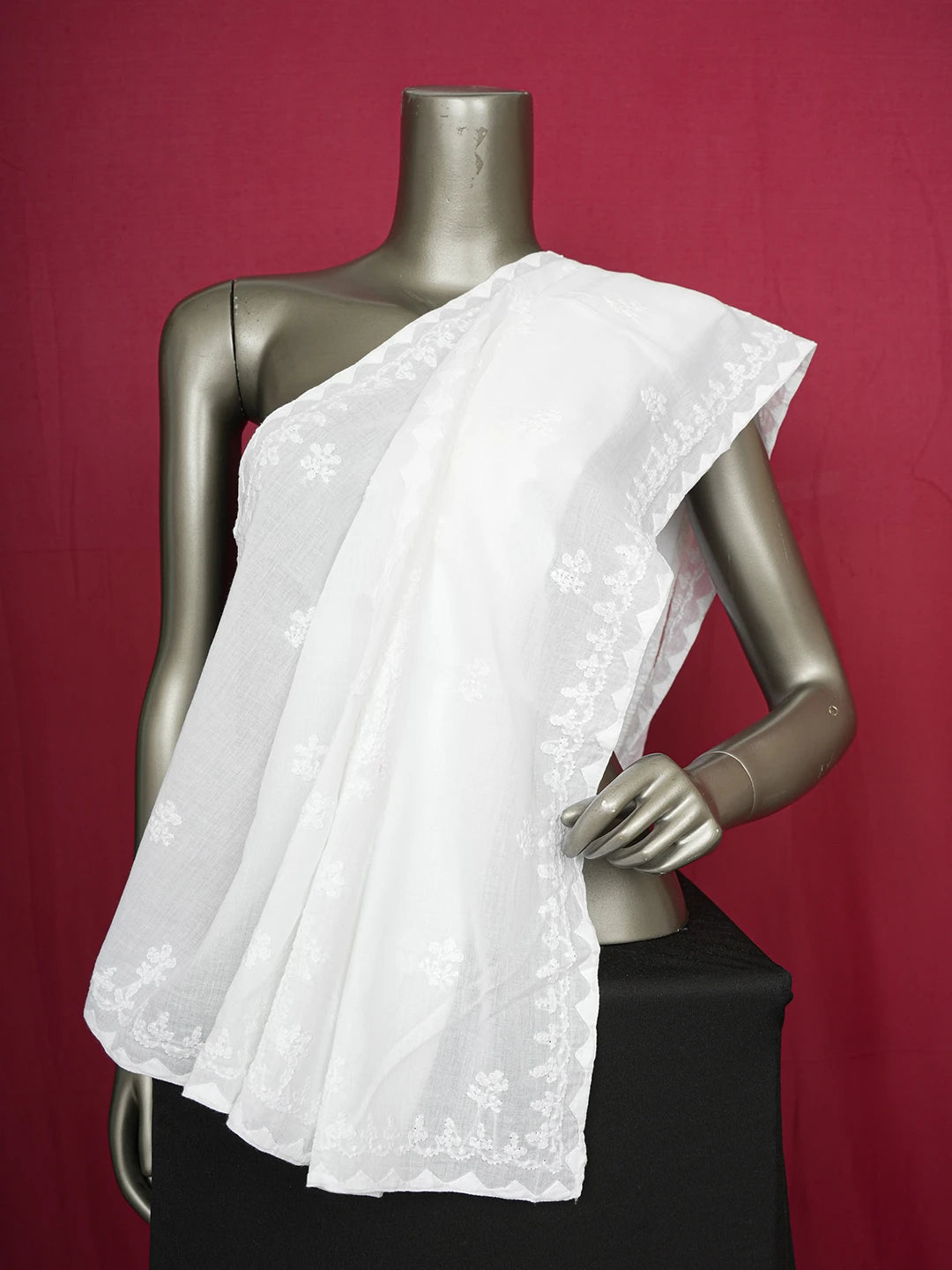Ada Hand Embroidered White Cotton Lucknowi Chikankari Dupatta 01A627858