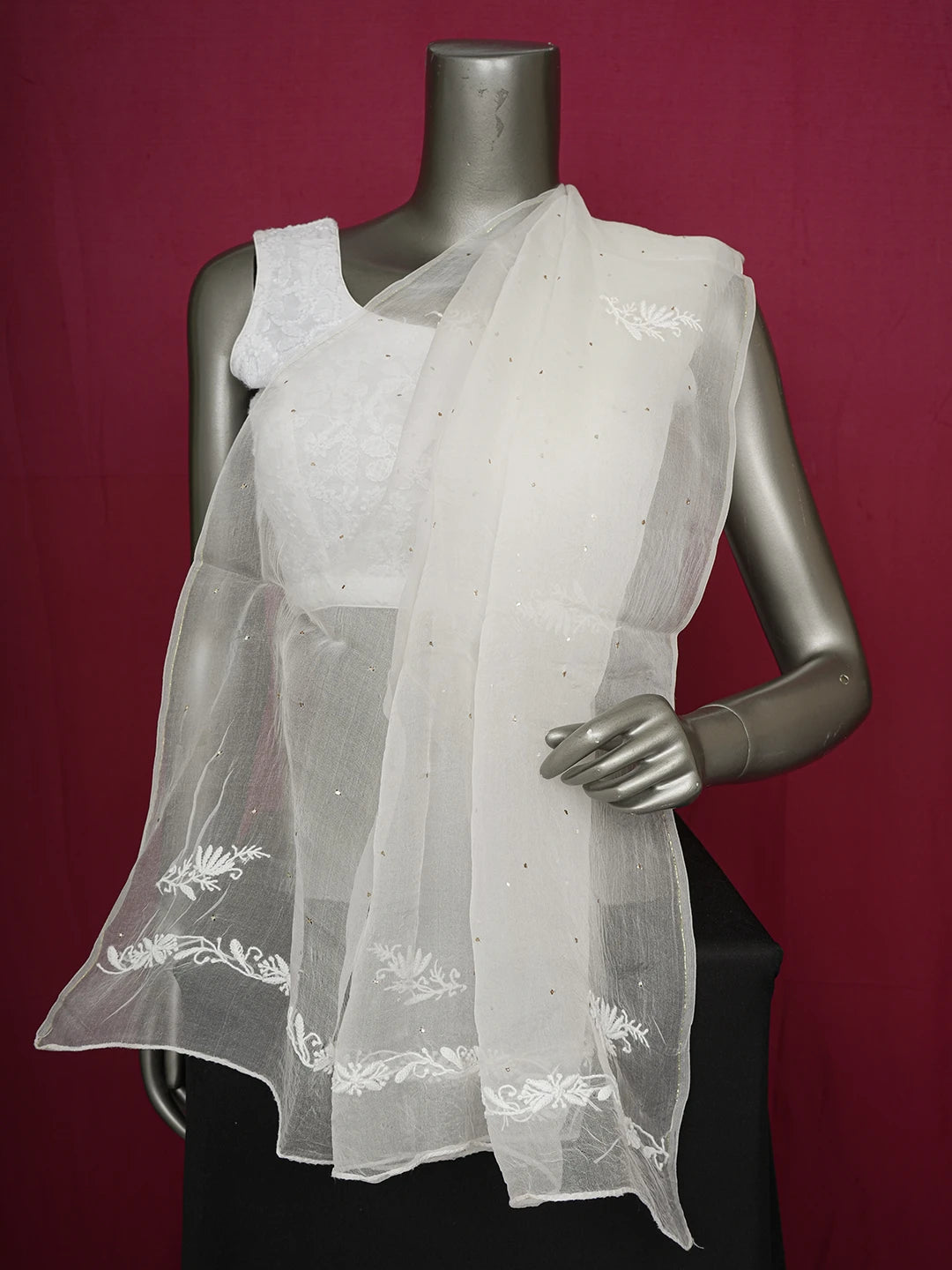 Ada Hand Embroidered White Organza Lucknowi Chikankari Dupatta With Muqaish Work 01A595762