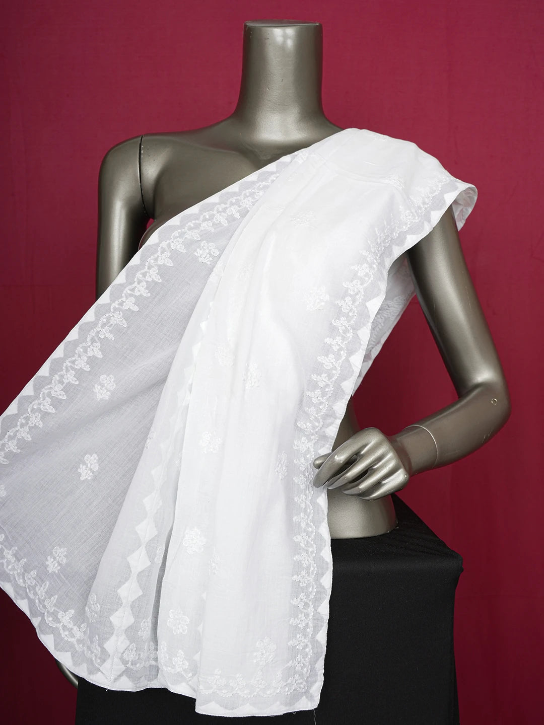 Ada Hand Embroidered White Cotton Lucknowi Chikankari Dupatta 01A627862