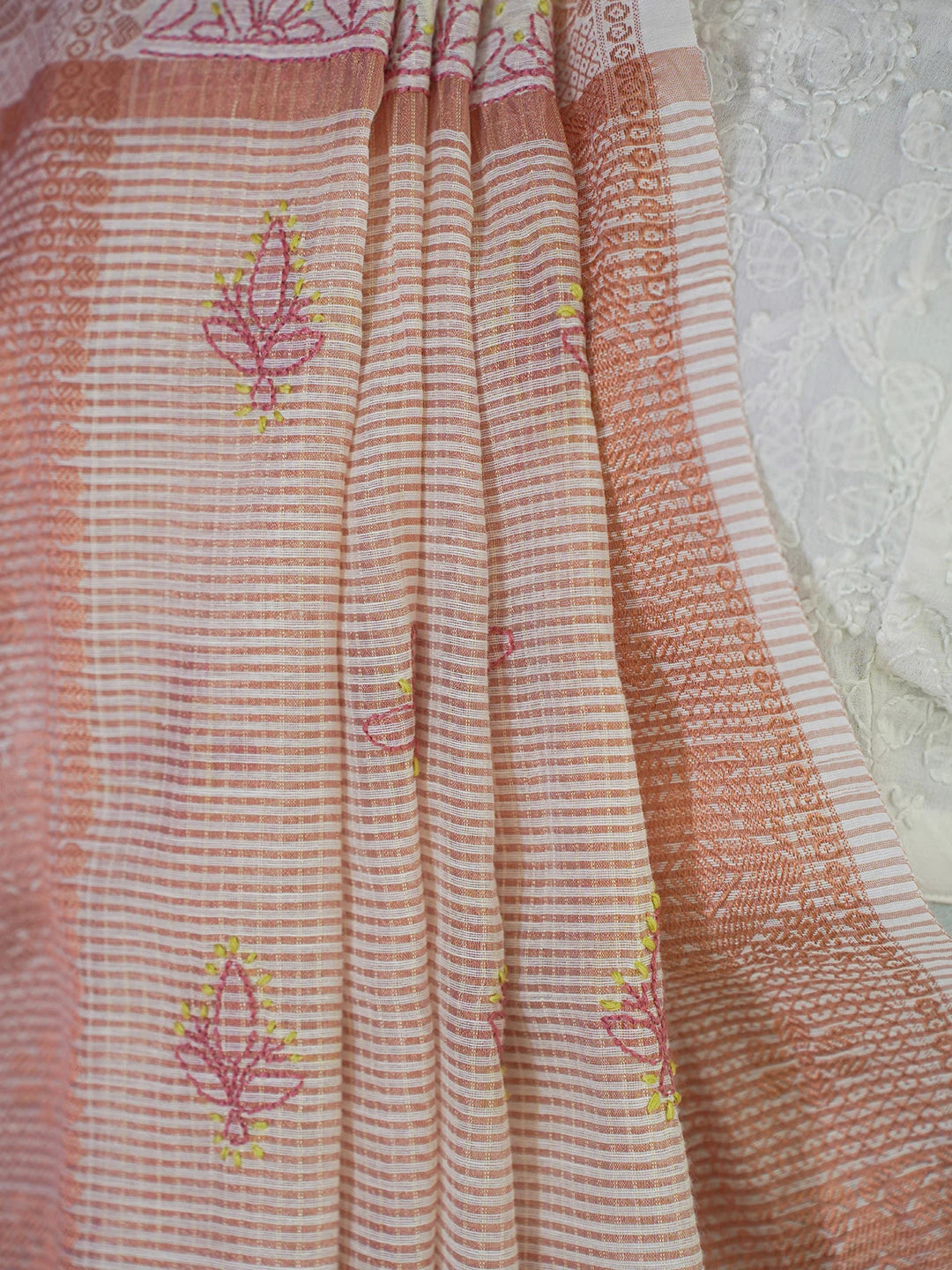 Ada Hand Embroidered White Chanderi Lucknowi Chikankari Saree With Blouse 01A592590