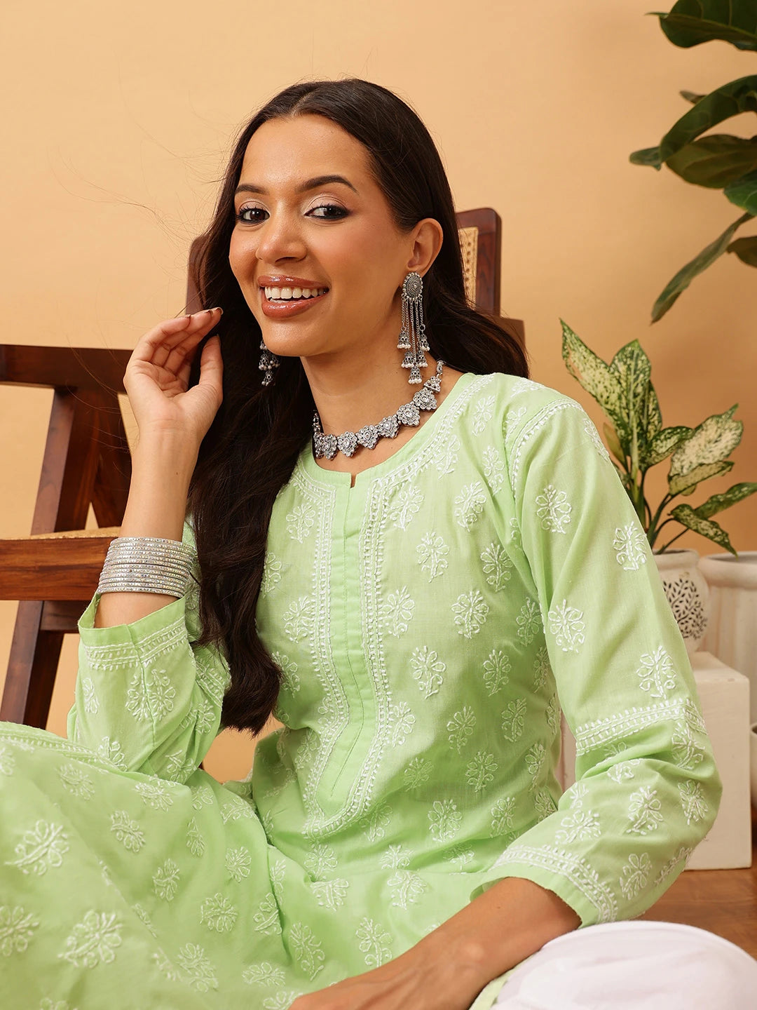 Ada Hand Embroidered Green Cotton Lucknowi Chikankari Straight Kurta A411708