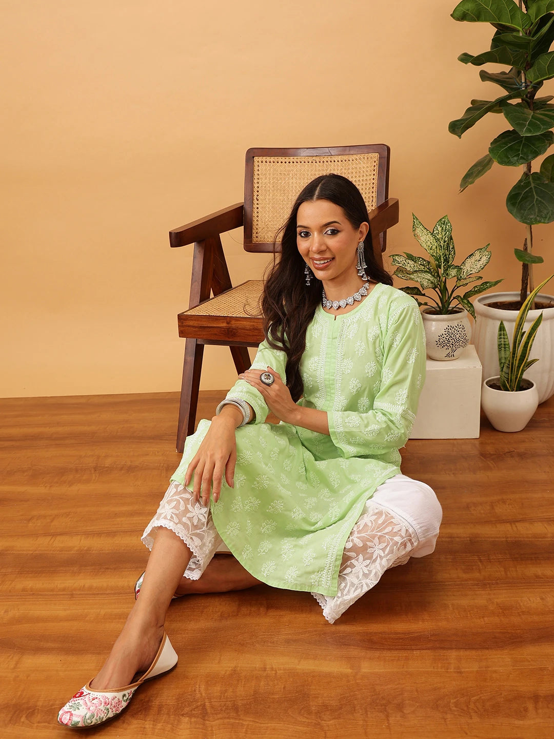 Ada Hand Embroidered Green Cotton Lucknowi Chikankari Straight Kurta A411708