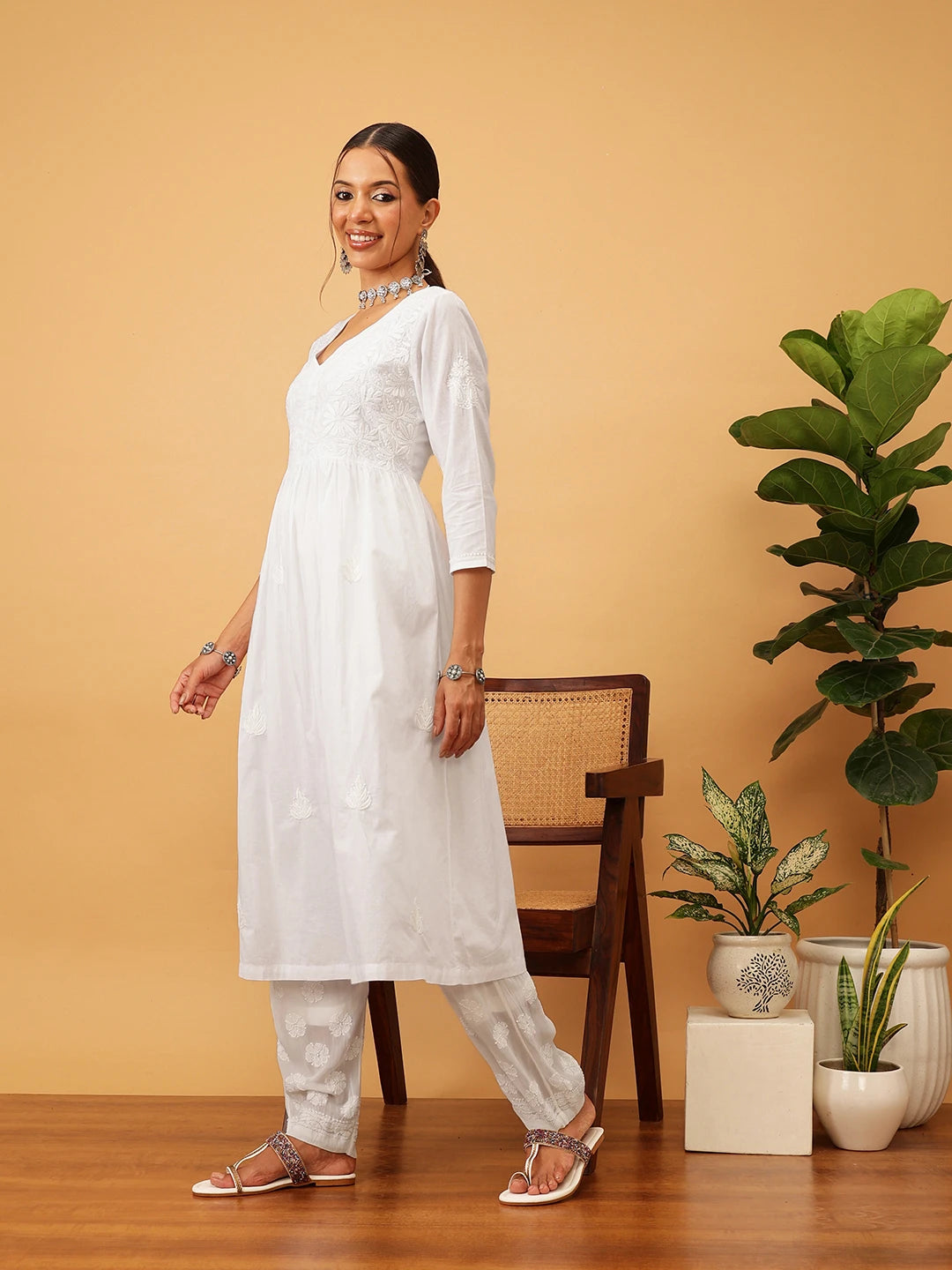 Ada Hand Embroidered White Cotton Lucknowi Chikankari A-line Kurta A411704