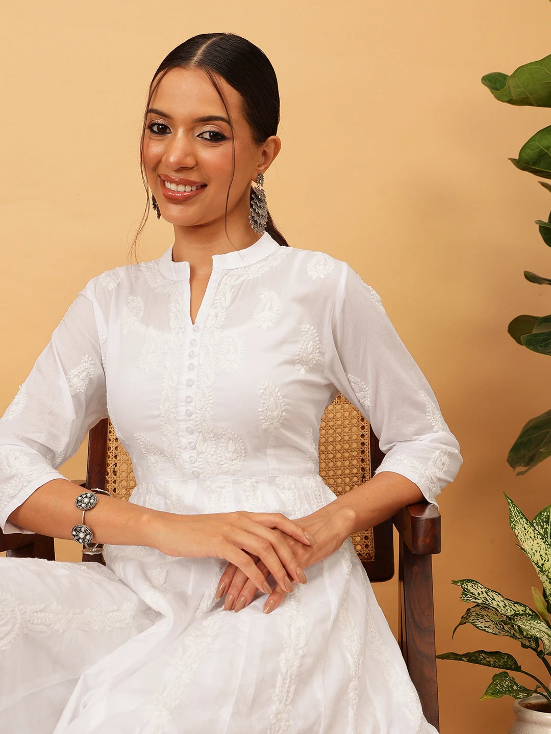 Ada Hand Embroidered White Cotton Lucknowi Chikankari Anarkali A-line Kurta A411703