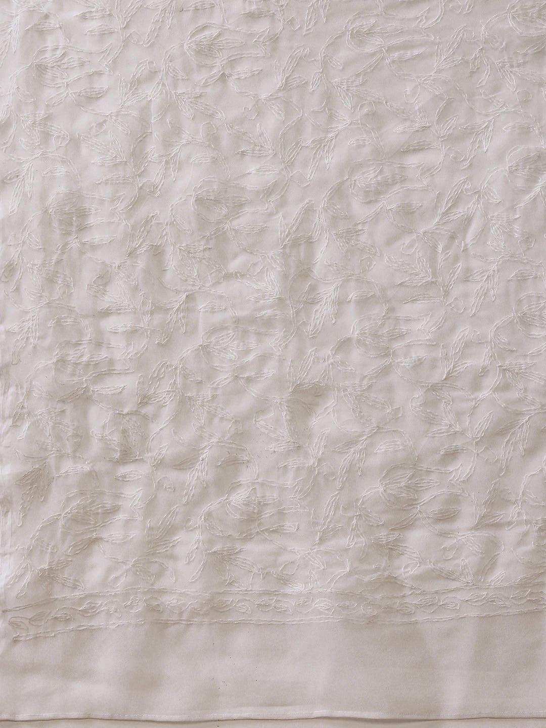 Ada Hand Embroidered White Georgette Lucknowi Chikankari Saree With Blouse A311382