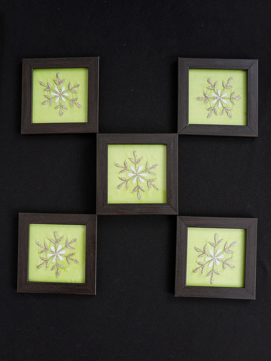 Ada Hand Embroidered Green Silk Lucknowi Chikankari Coaster With Zari Work 01A543581