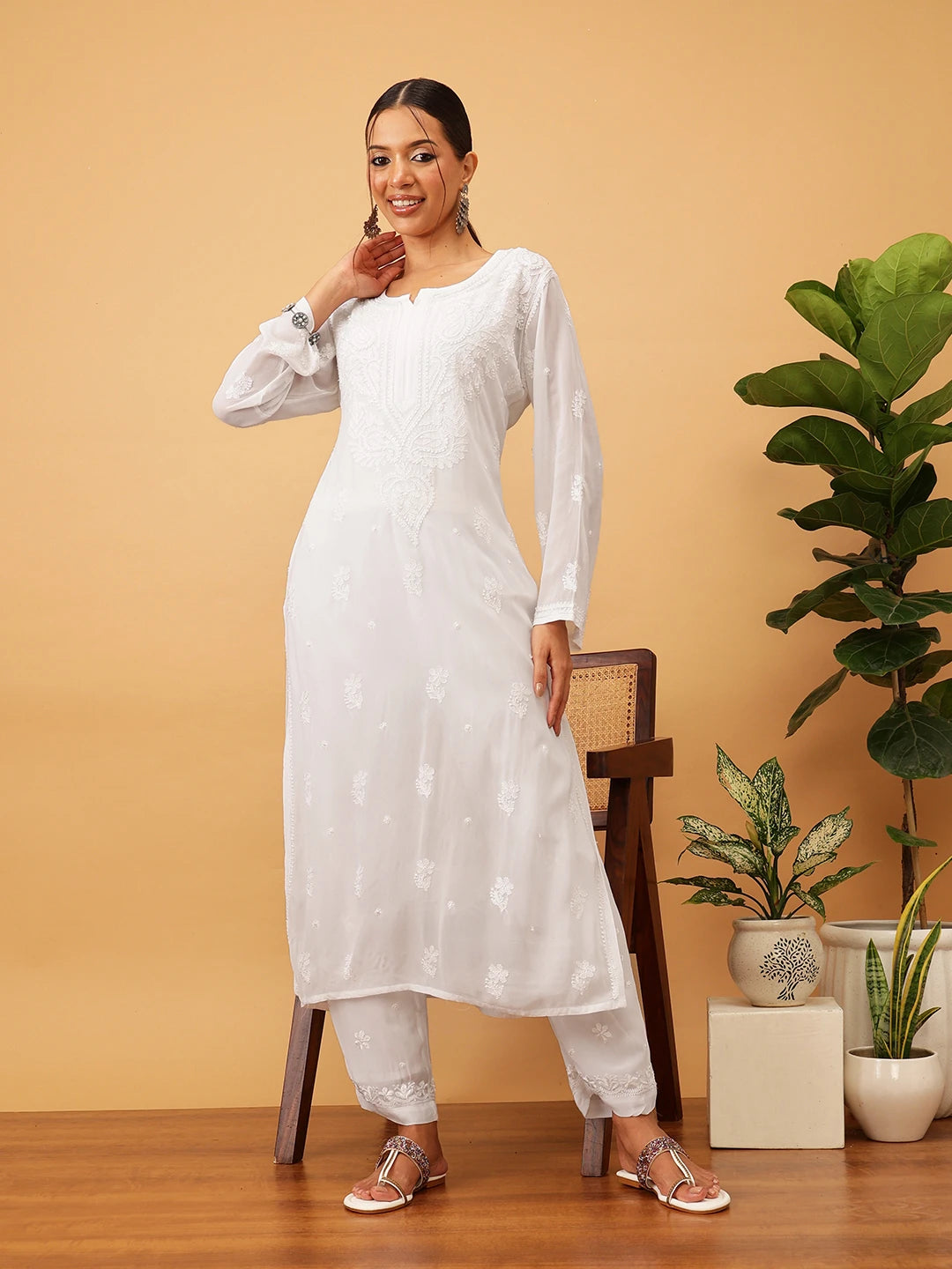 Ada Hand Embroidered White Viscose Georgette Lucknowi Chikankari Kurta Set A811292