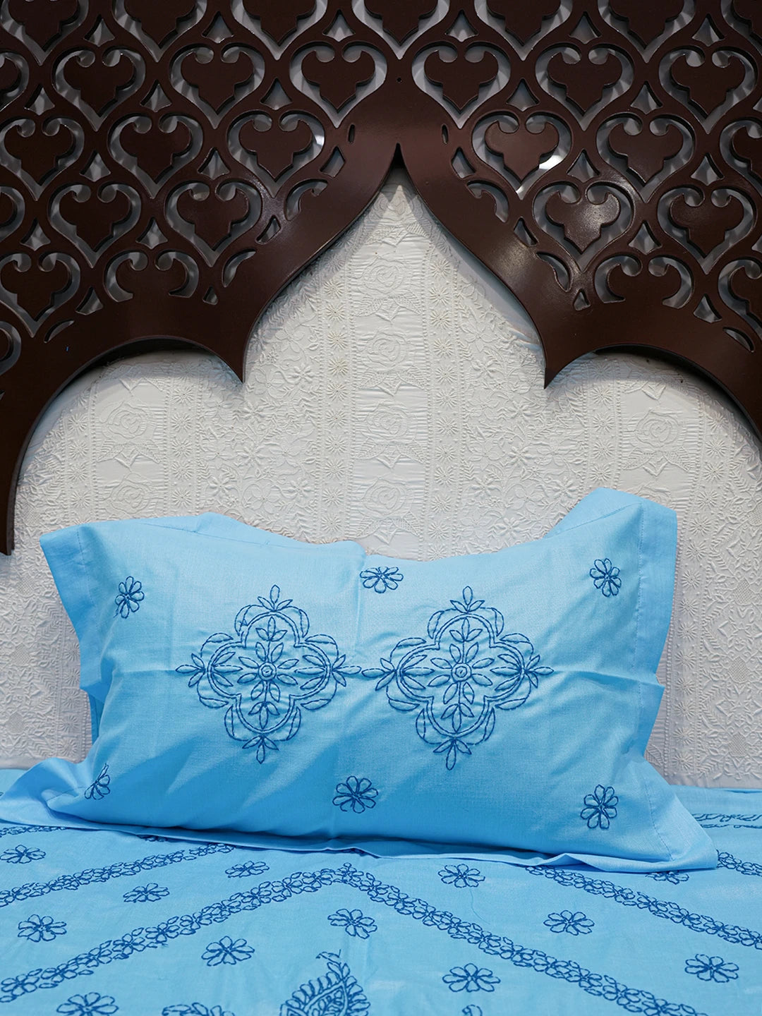 Ada Hand Embroidered Blue Linen Lucknowi Chikankari Bed Sheet With Pillow Cover Set 01A599682