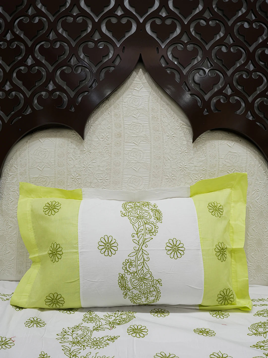 Ada Hand Embroidered White And Lime Green Cotton Lucknowi Chikankari Bed Sheet With Pillow Cover Set 01A599221