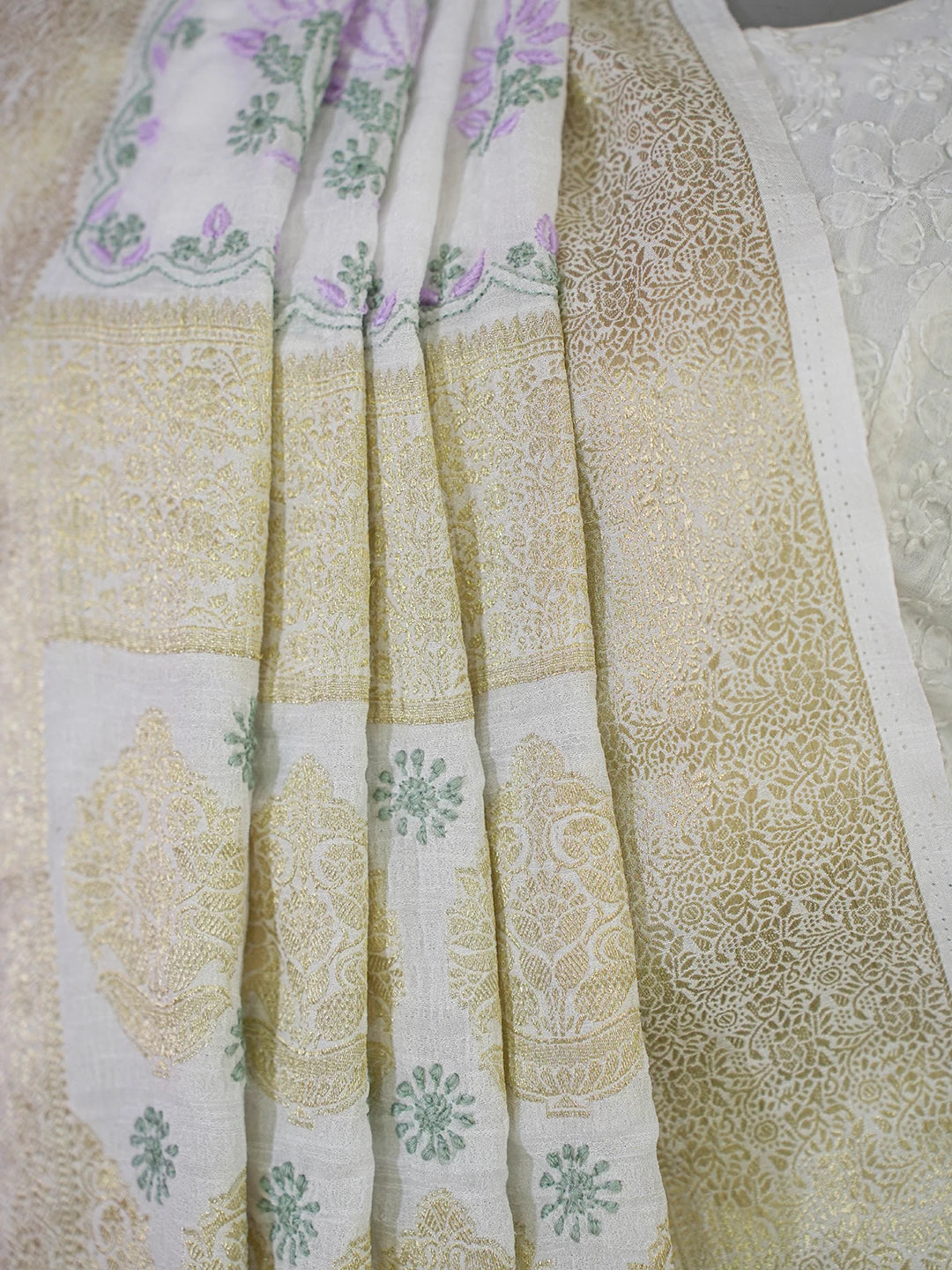 Ada Hand Embroidered White Chanderi Silk Lucknowi Chikankari Saree and Blouse 01A645754