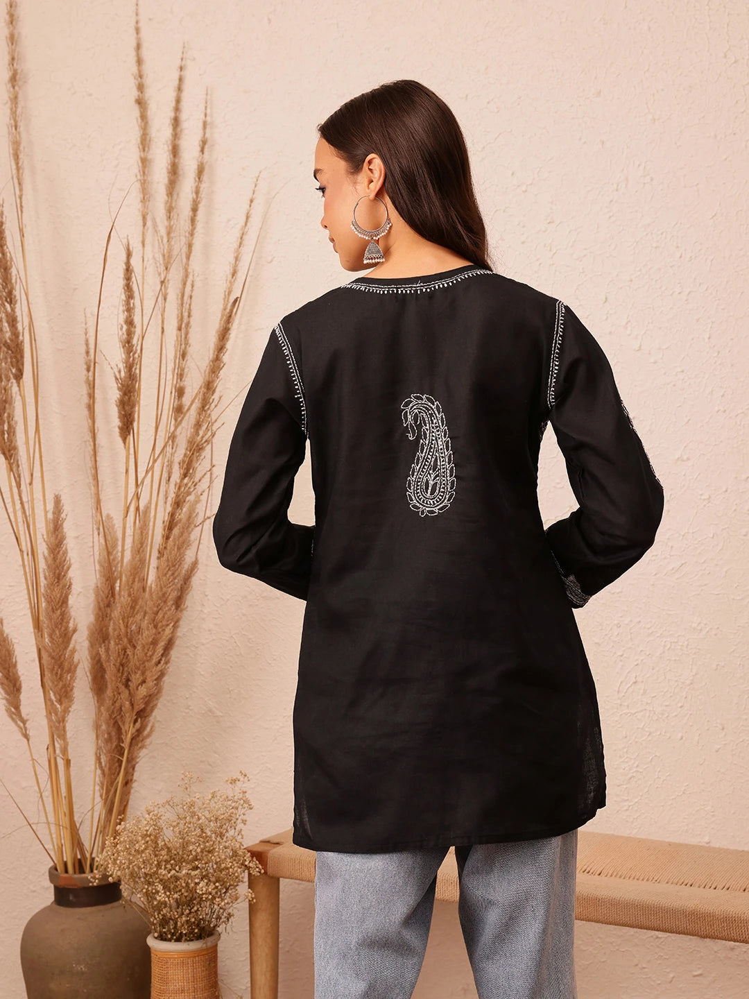 Ada Hand Embroidered Black Cotton Lucknowi Chikankari Straight Kurti With Zari Work A911321