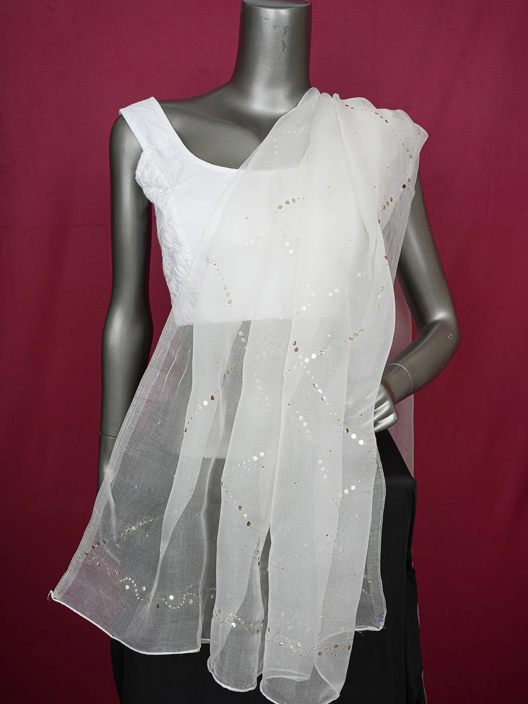 Ada Hand Embroidered White Organza Lucknowi Chikankari Dupatta With Mukaish Work 01A595790