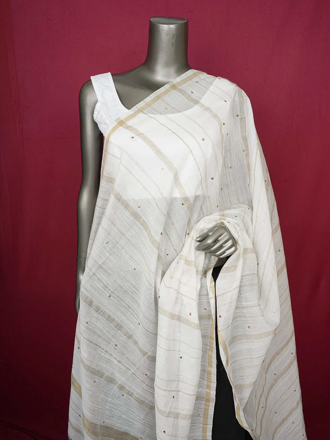 Ada Hand Embroidered White Chanderi Lucknowi Chikankari Dupatta With Muqaish & Zari Work 01A383496