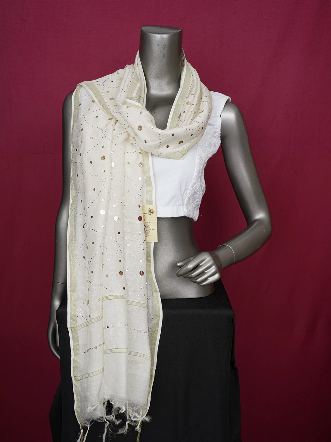 Ada Hand Embroidered Ivory White Chanderi Lucknowi Chikankari Dupatta With Muqaish & Zari Work 01A440702