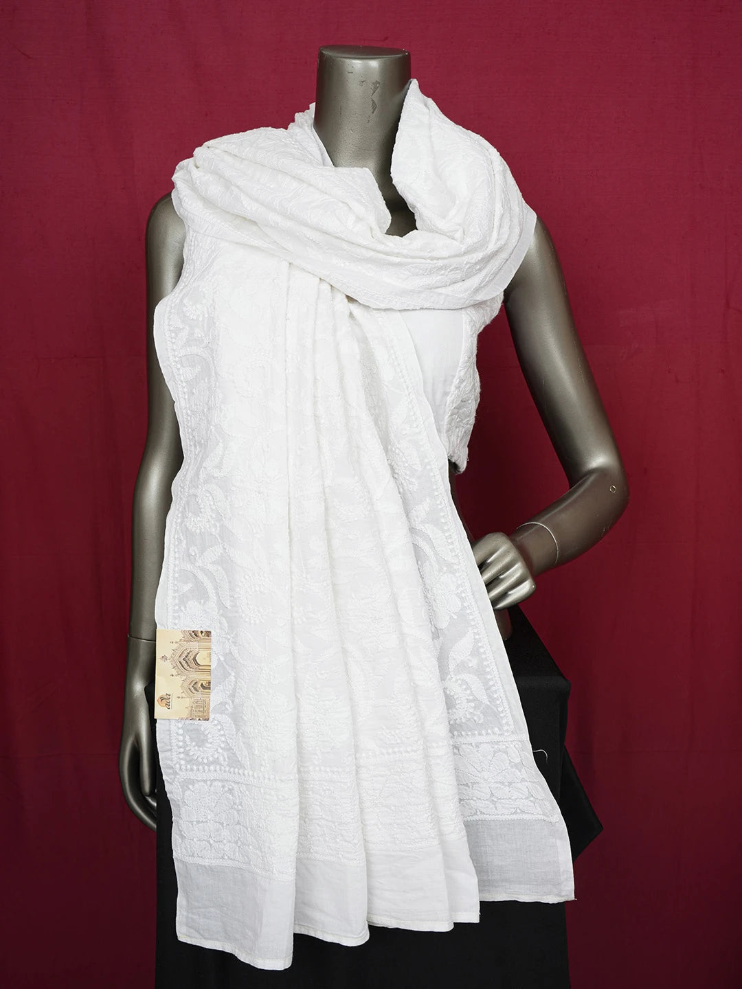 Ada Hand Embroidered White Cotton Lucknowi Chikankari Dupatta 01A477064